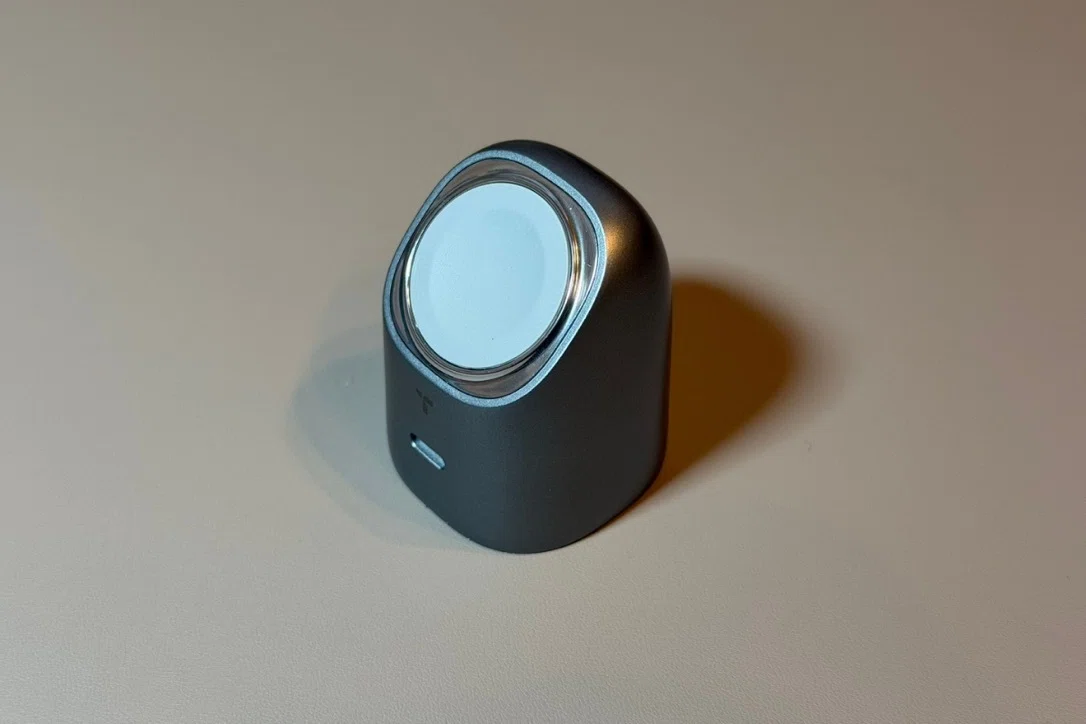 TORRAS Flasheye For Apple Watch 充電器 2in1 45Wレビュー！Apple