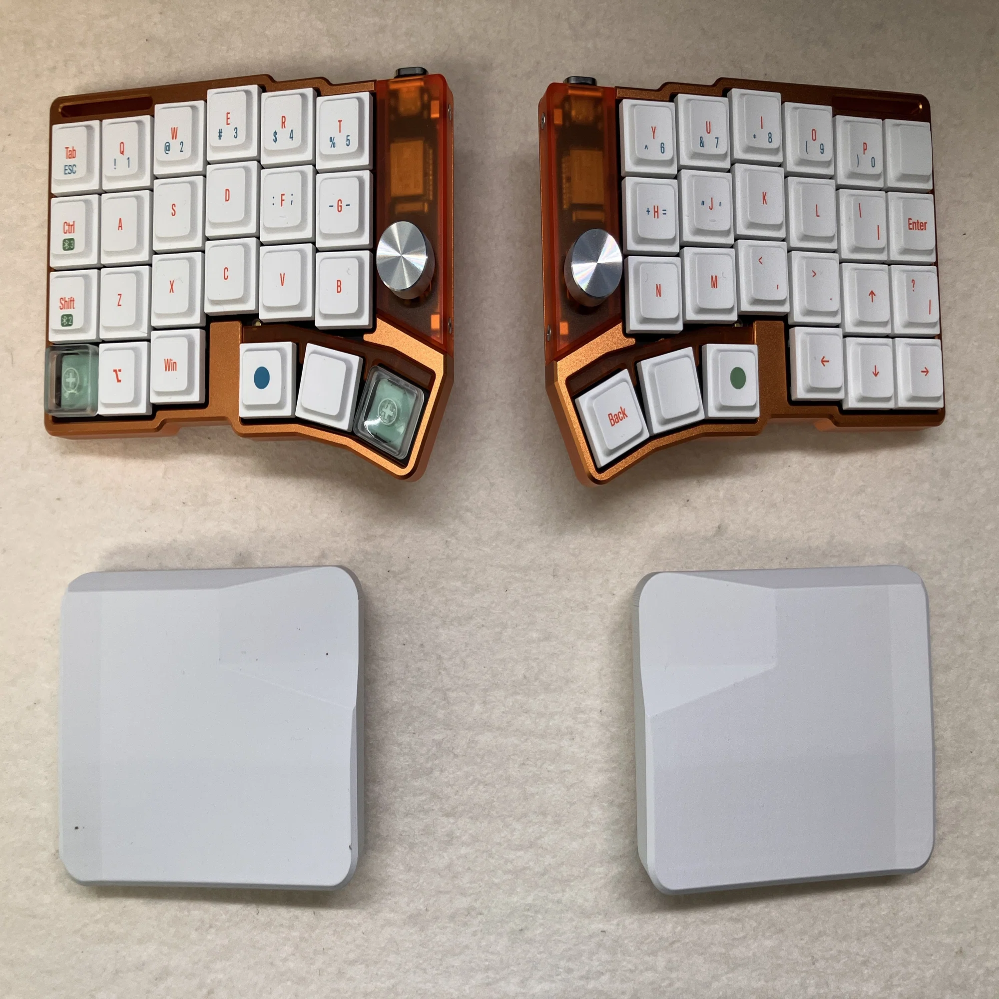 4枚目の分割キーボード、Cornix LP を使い始めた｜KAKU