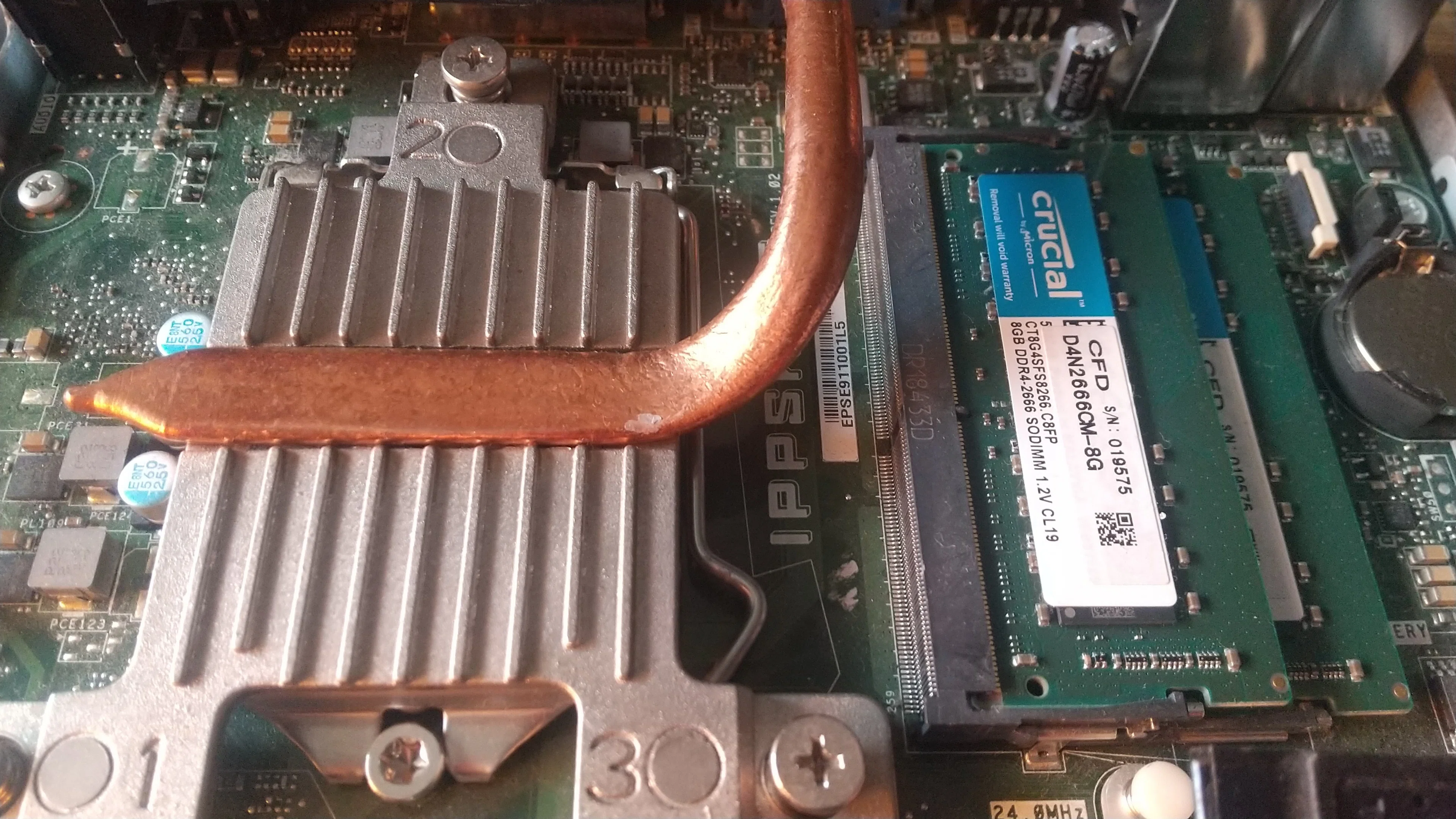 ジャンクPCからメモリを回収してLinuxをインストールしてみた｜ご