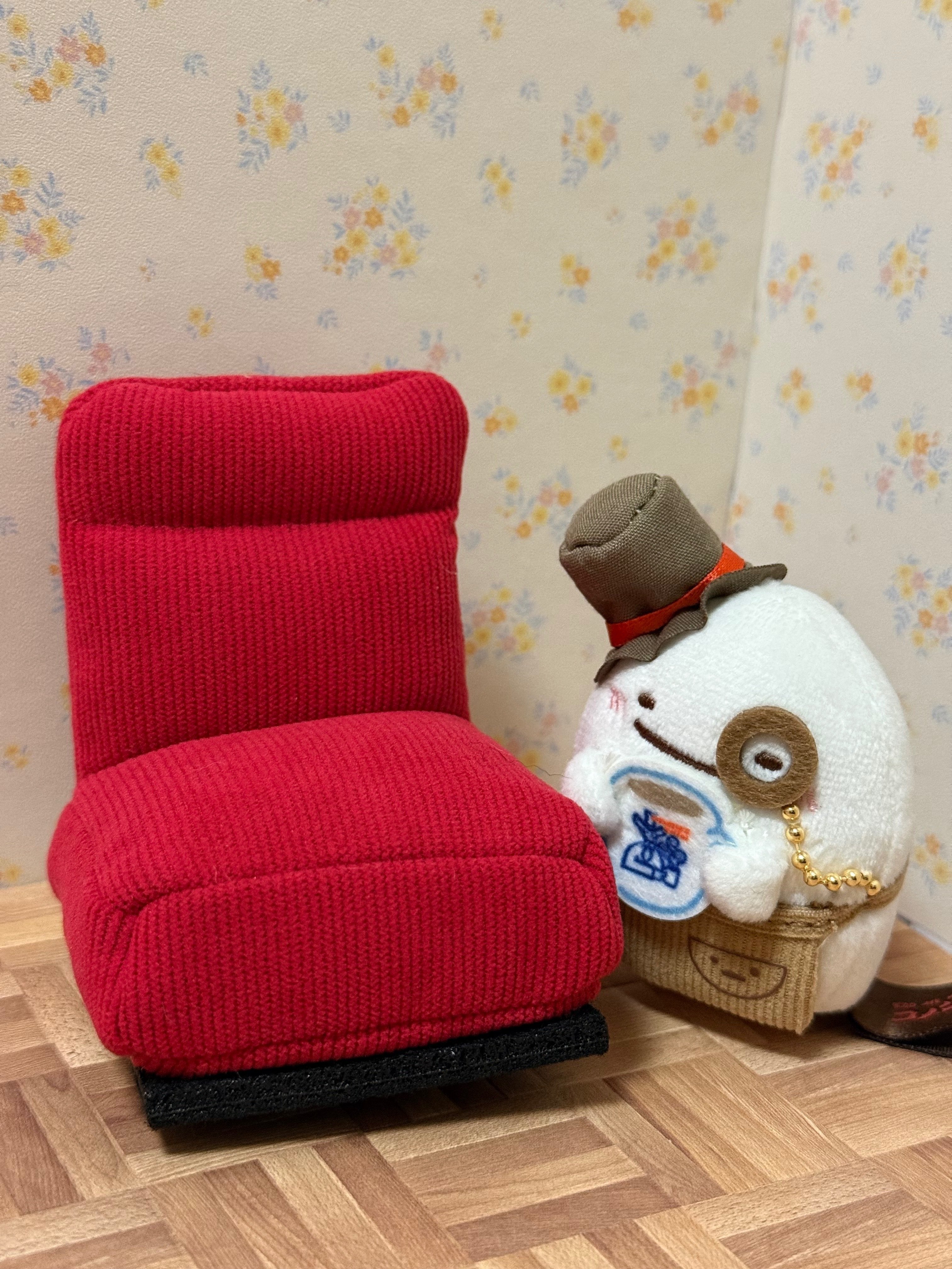 コメダ珈琲店×すみっコぐらし シーンぬいぐるみ｜すみ子