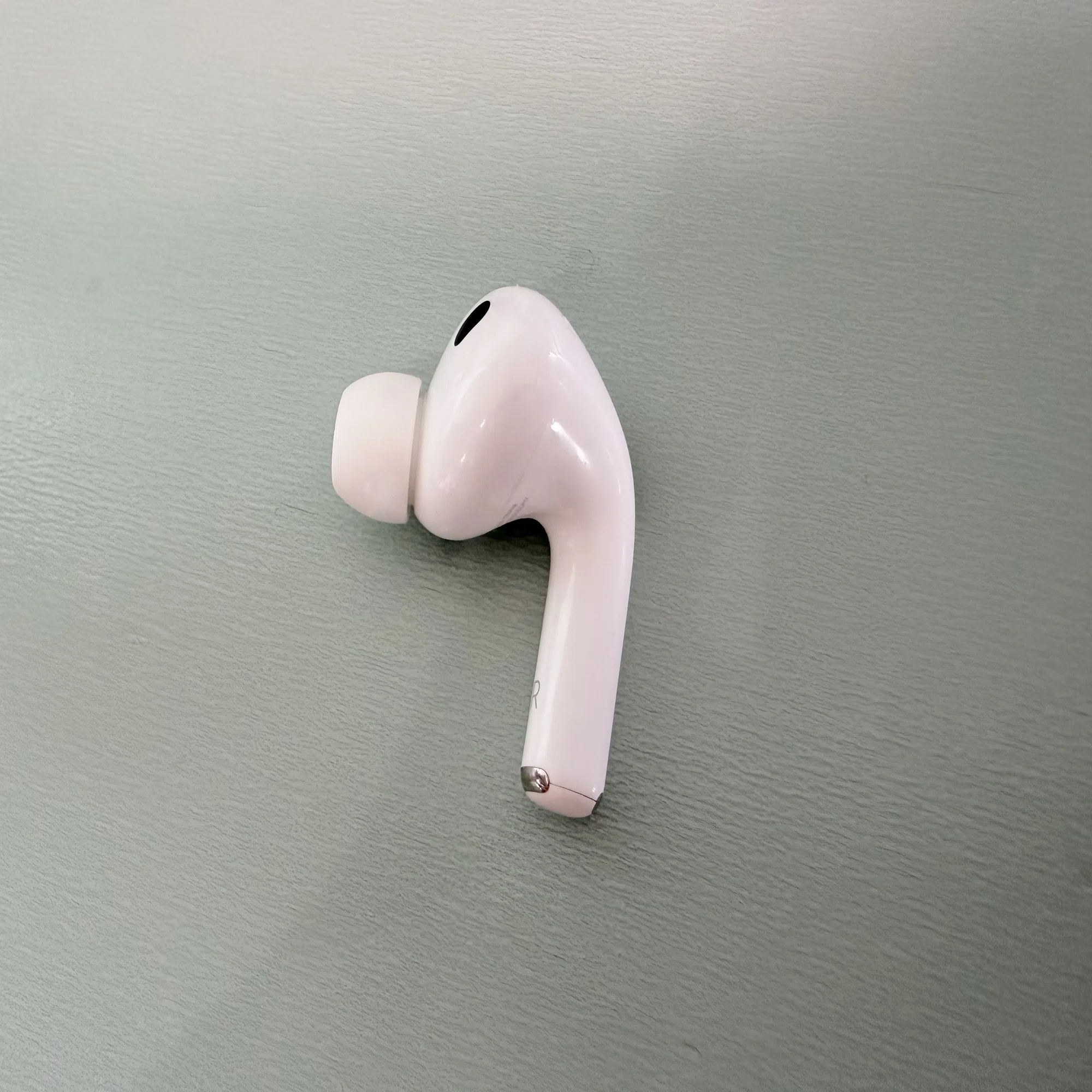 実機レビュー】AirPods Pro 3は買いか？Pro 2からの買い替える必要性は 