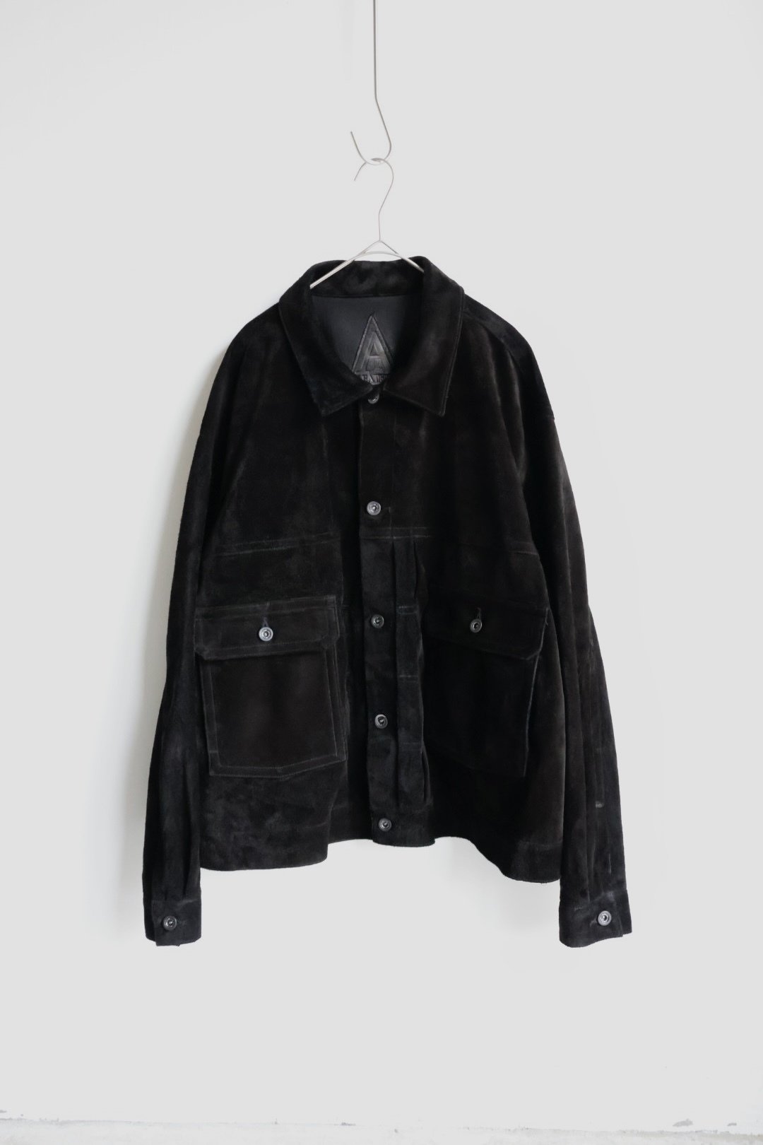 A LEATHER — 伝統と革新が共存するトラッカージャ｜Mo.okinawa