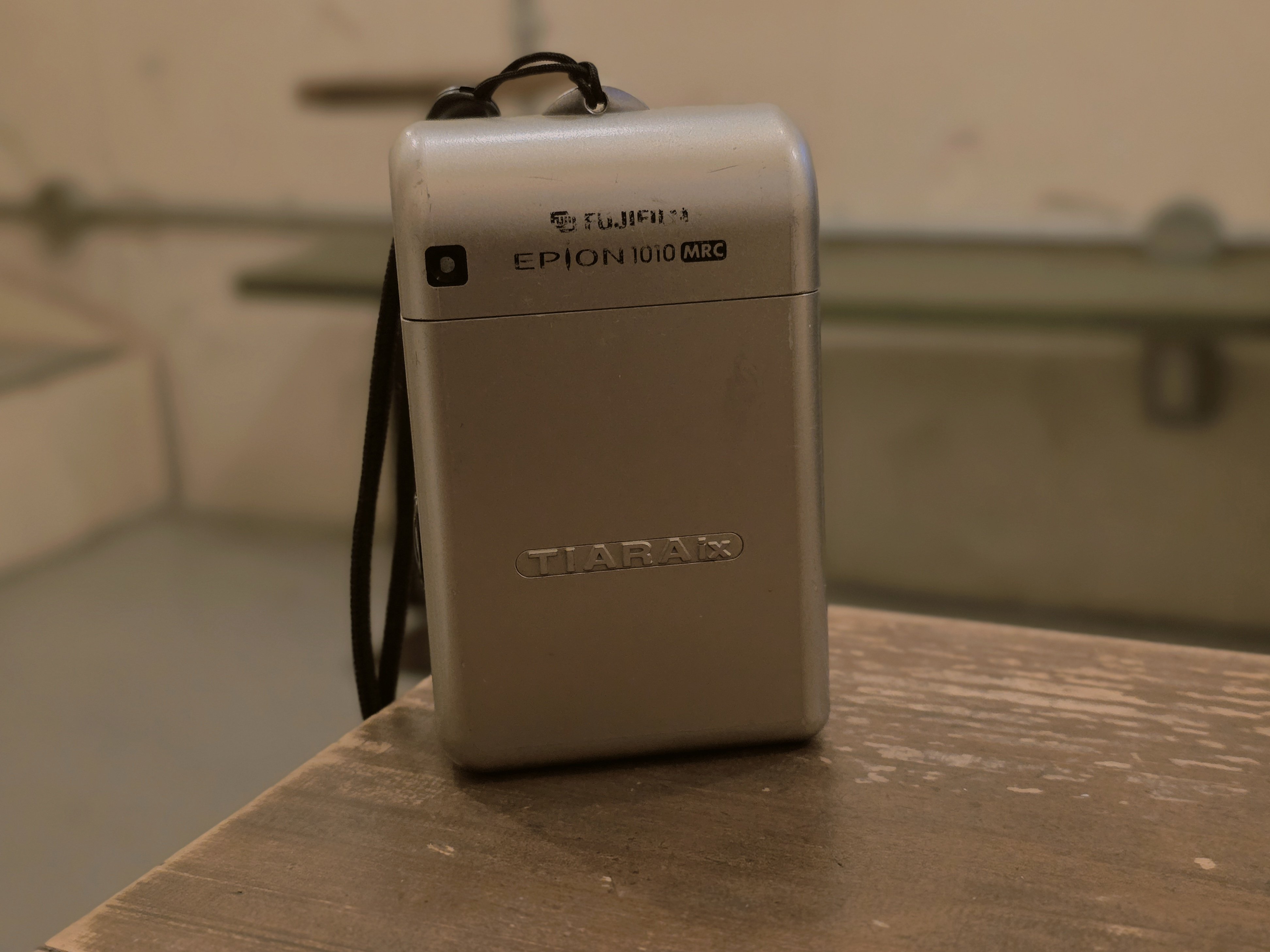 使えないフィルムカメラに5000円を支払った｜FUJIFILM EPION 1010 MRC