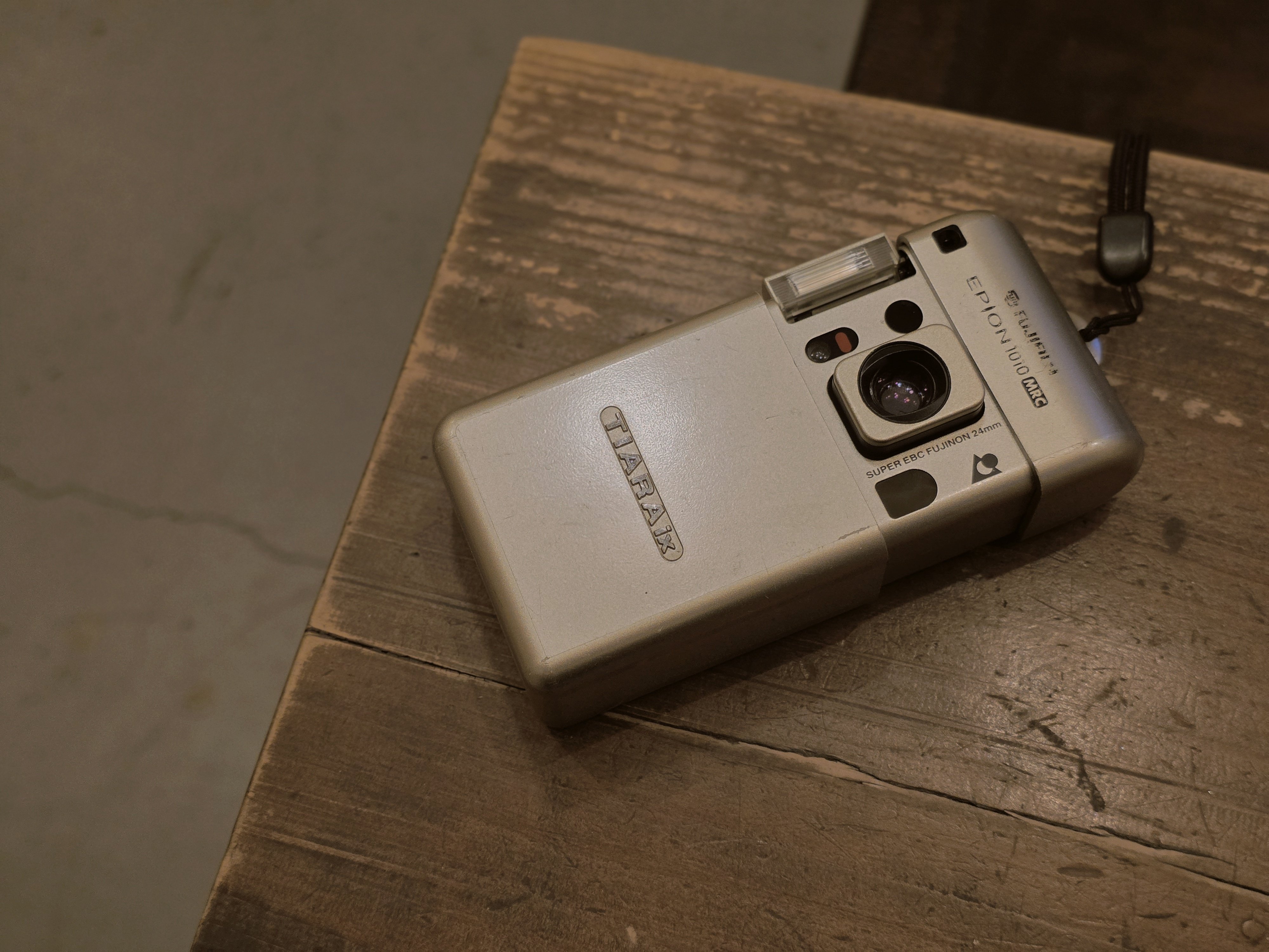使えないフィルムカメラに5000円を支払った｜FUJIFILM EPION 1010 MRC