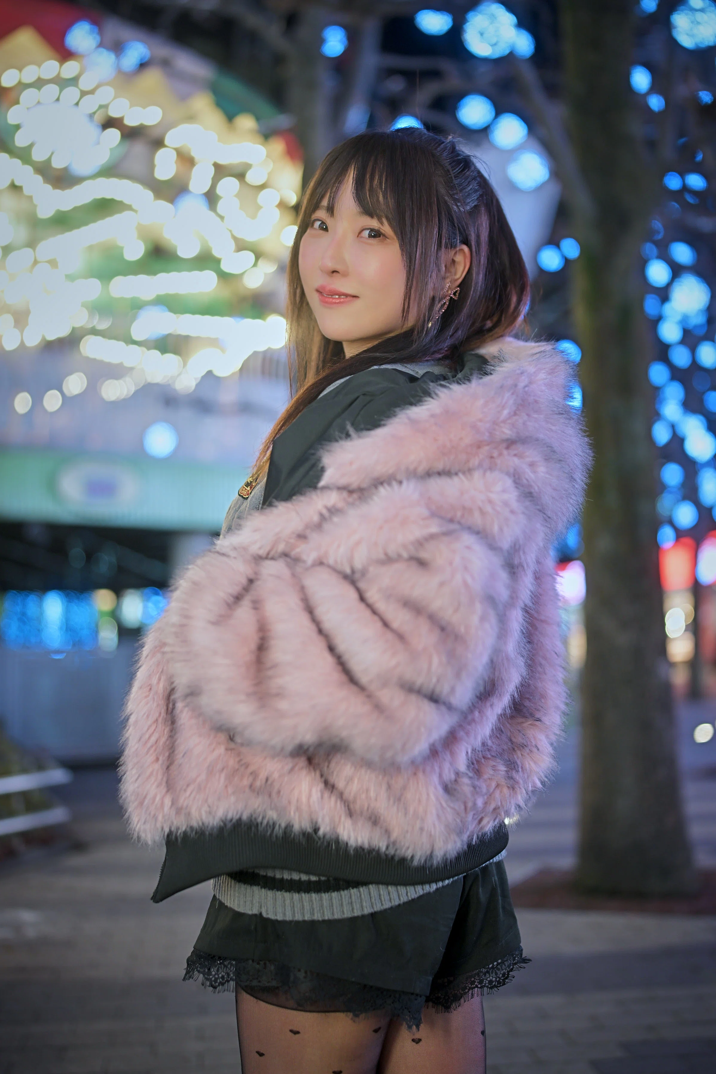 日下部ほたるさま（X: @hotaru_kusakabe ）夜景ポートレート② Z9