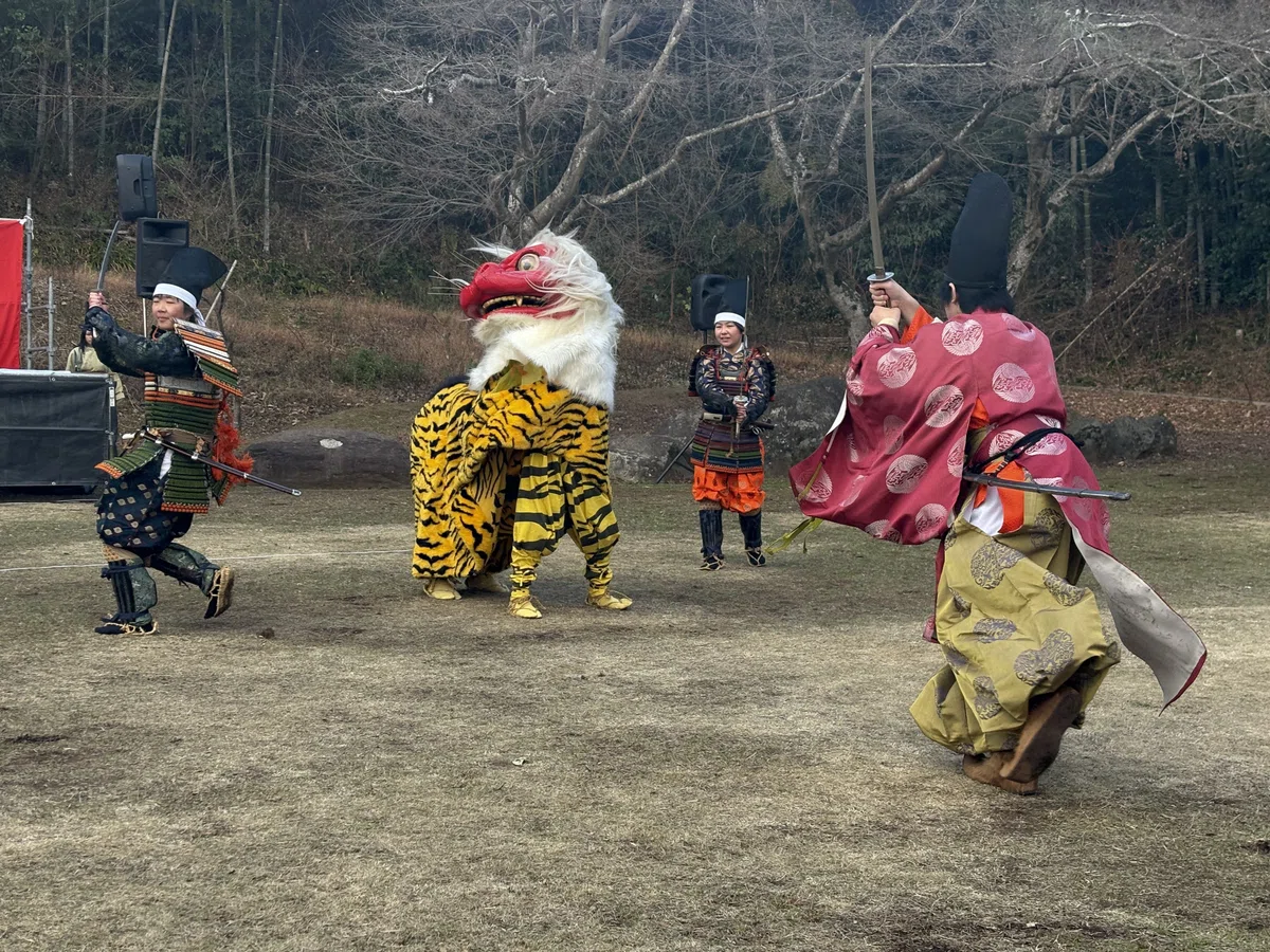 鵺ばらい祭【1月伊豆】|かわかみなおこ