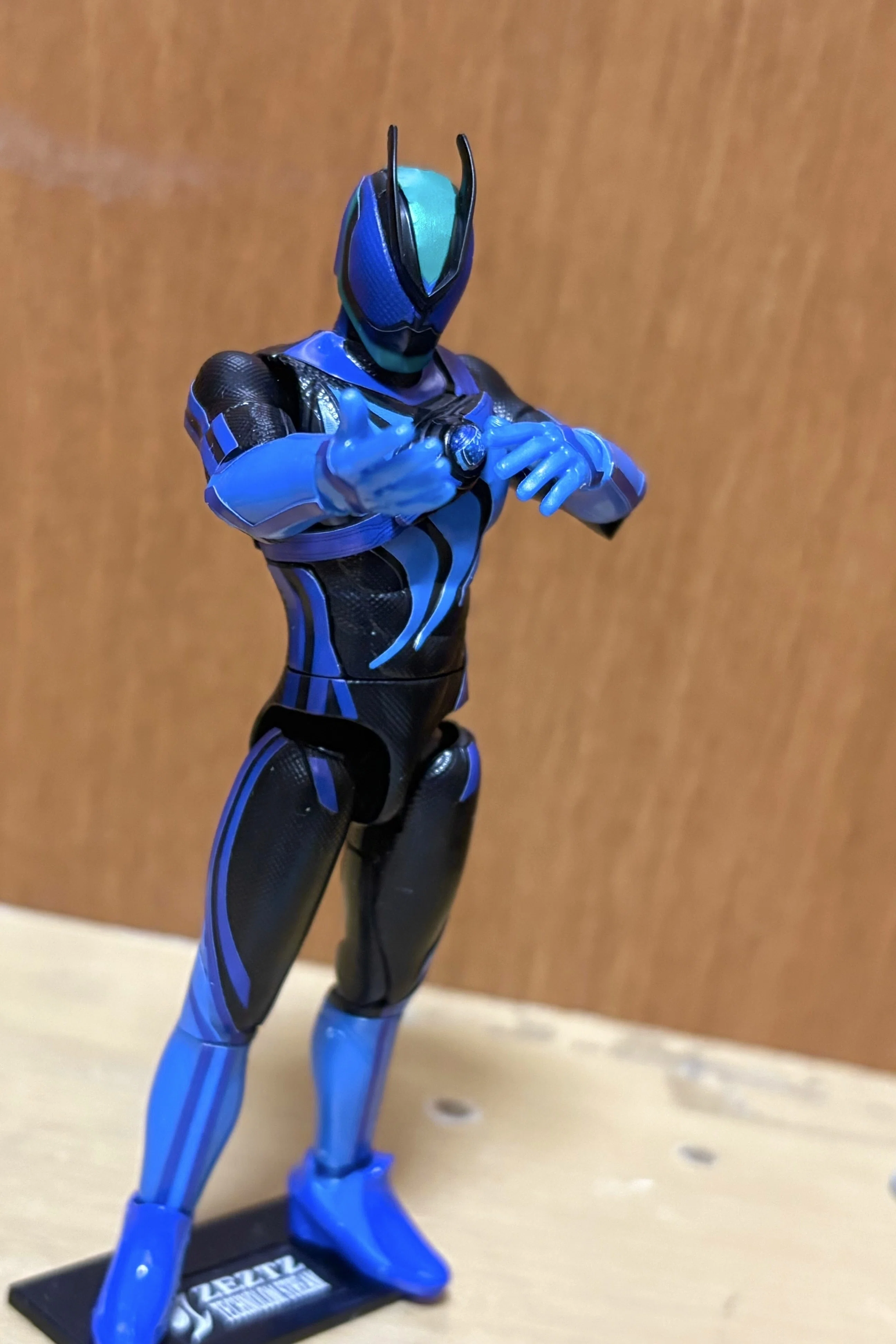 装動 仮面ライダーゼッツ テクノロム〜操る 思い通りだ〜｜ゆー