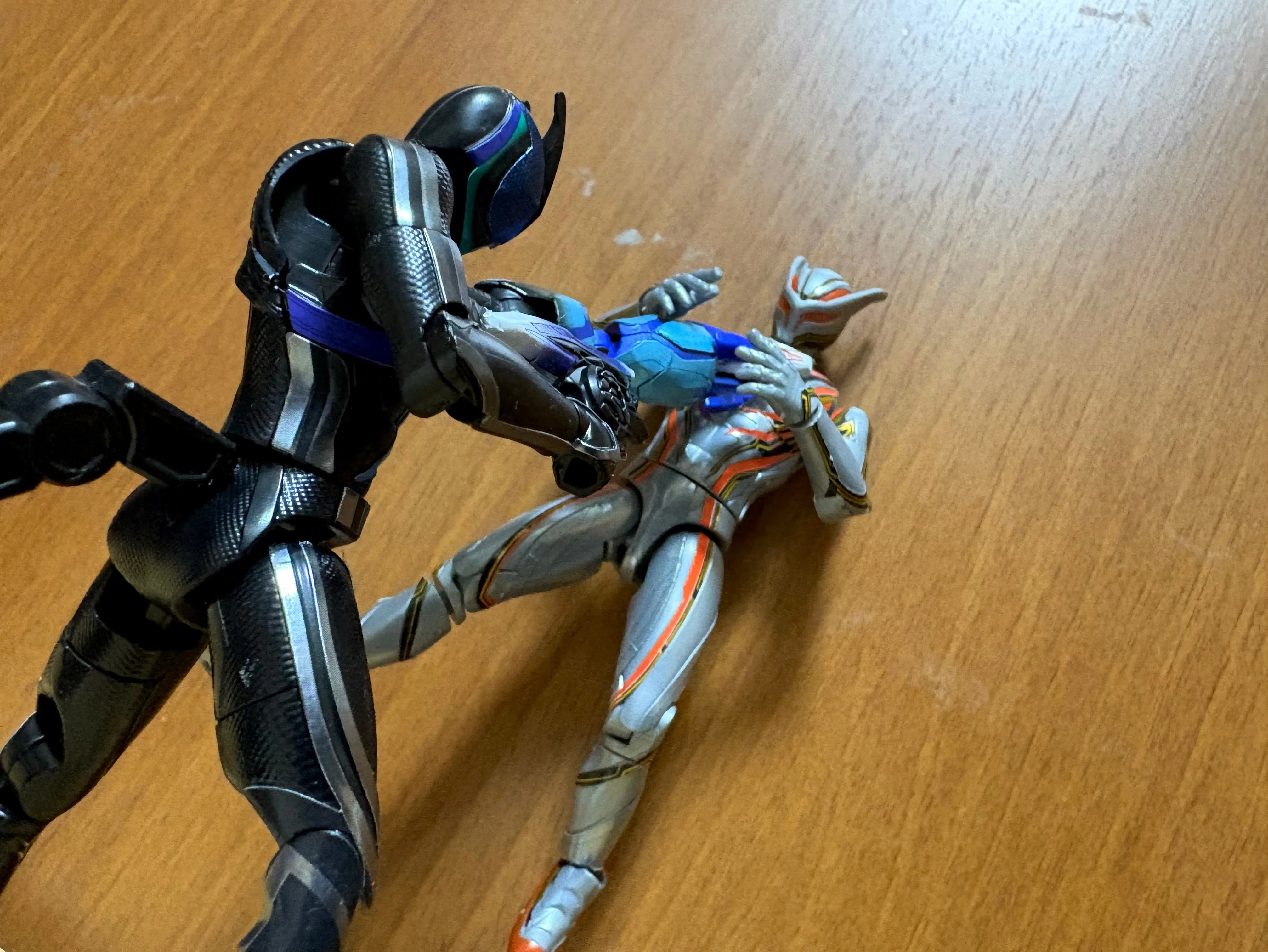 装動 仮面ライダーゼッツ テクノロム〜操る 思い通りだ〜｜ゆー