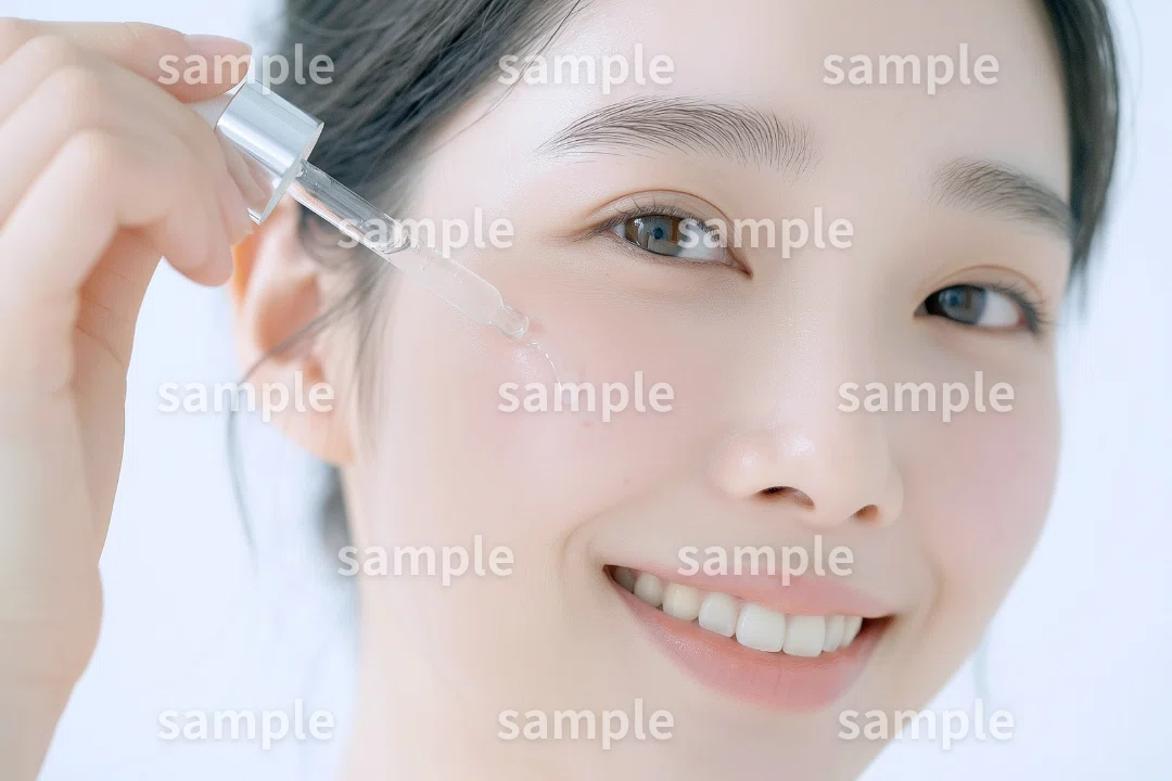 [For Skincare Brands] 9-Piece Set of Clear-Skin Female Model Assets ...