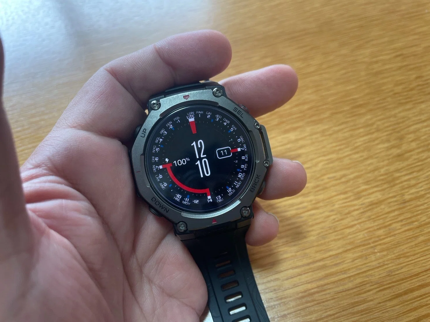 SEIKO”を愛した私が、ついにデジタルを腕に巻く｜くうねるはしる｜関西