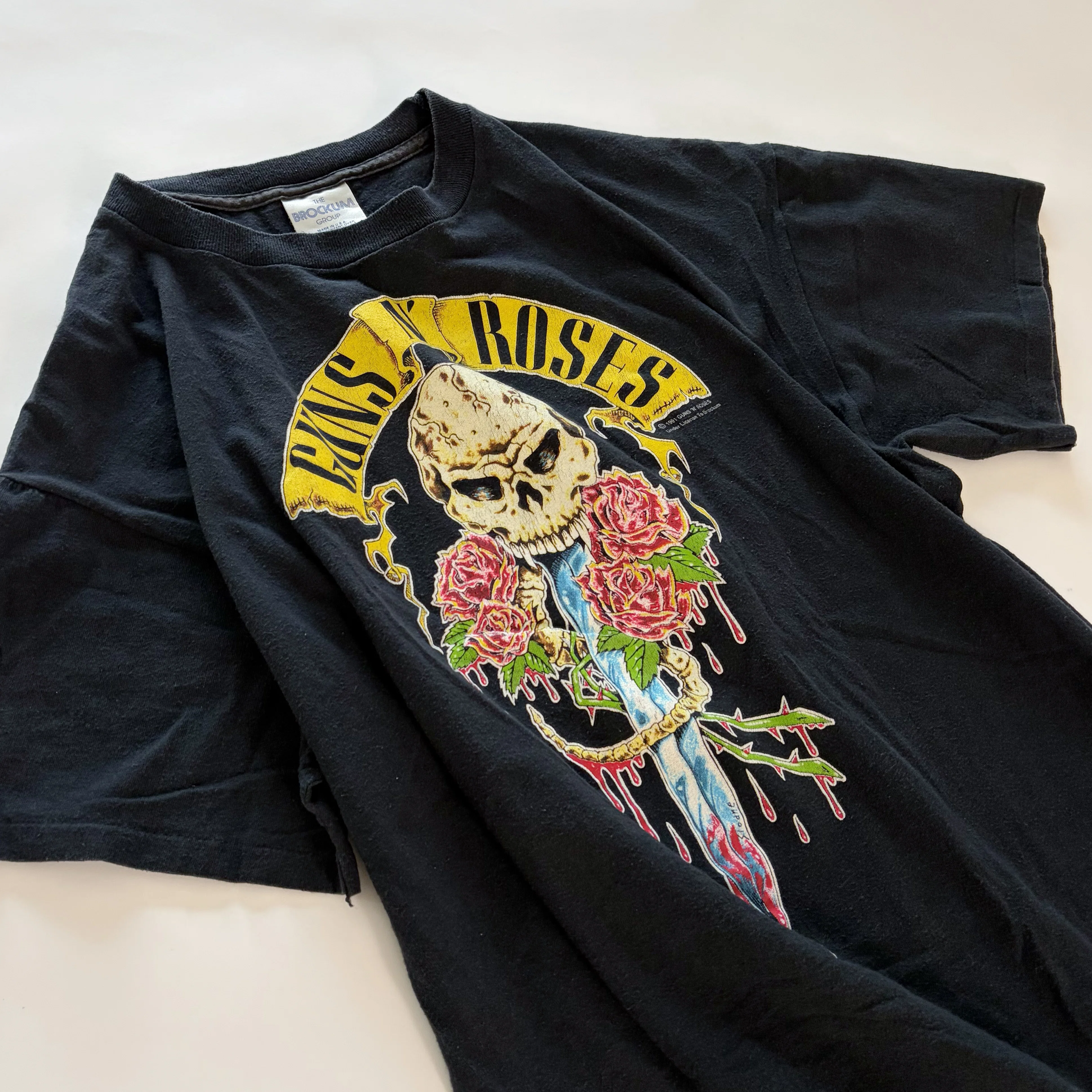 GUNS N