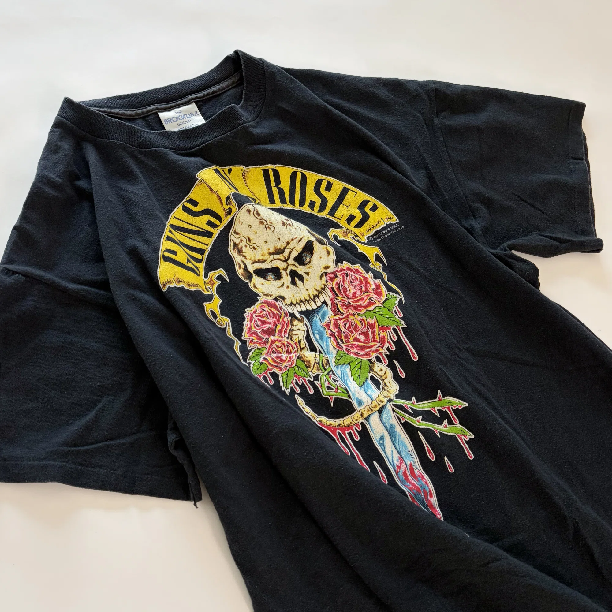 GUNS N