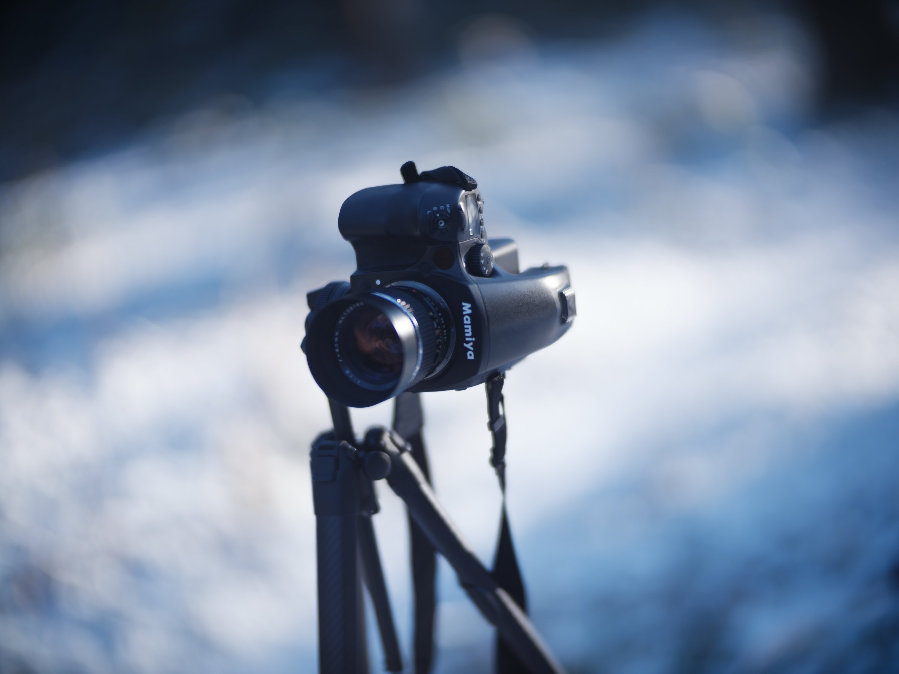 非日常を連れてくるレンズ” GFX100II × ACT300 120mm f1.6｜Kaichi