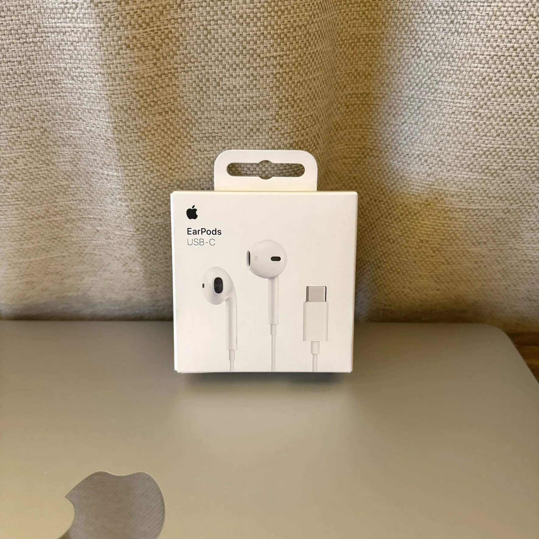 USB-C有線イヤホンの時代がきた♫ 2780円で高品質 - Apple EarPods