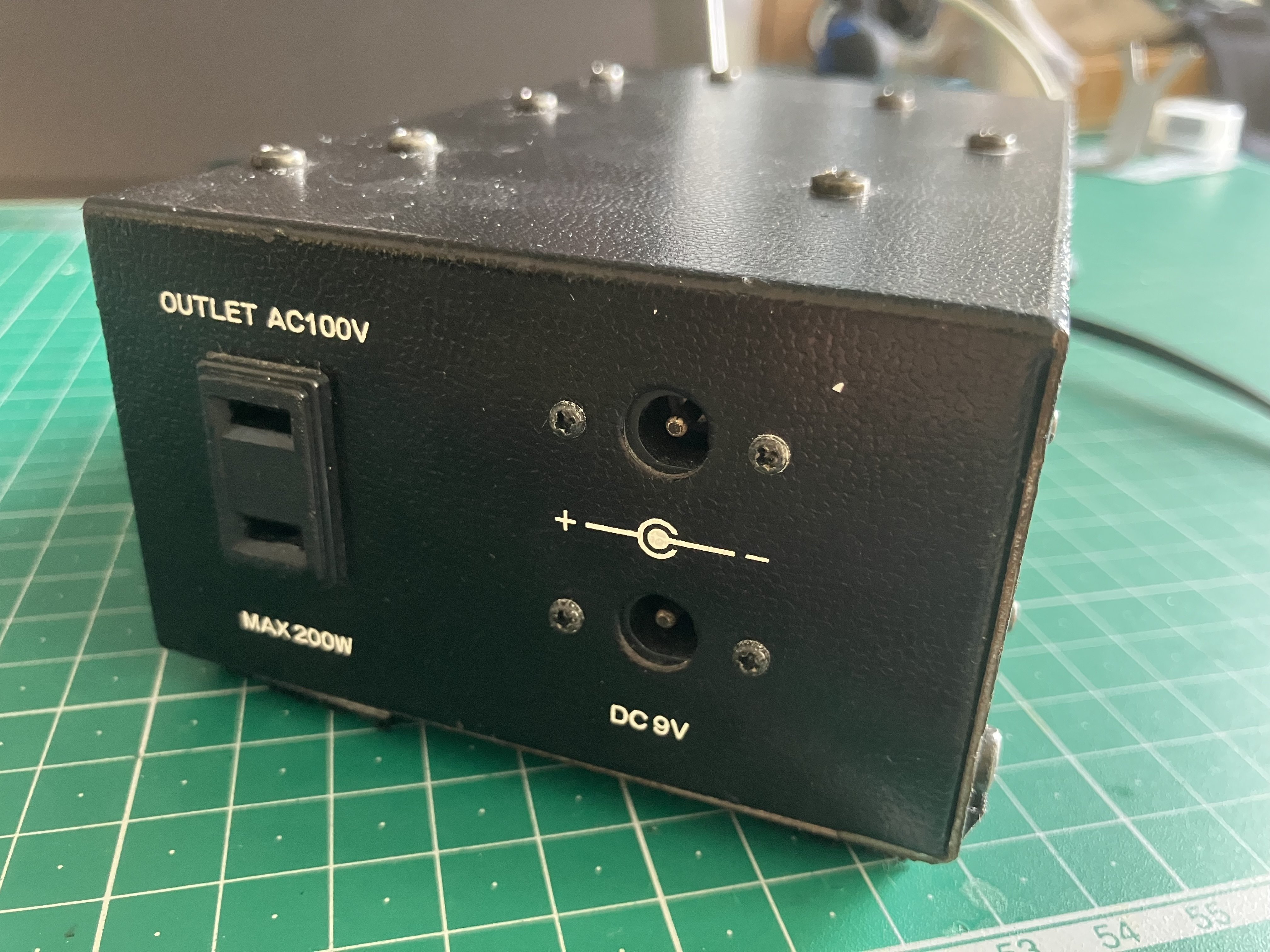 トランス型古いパワーサプライ｜driive guitars