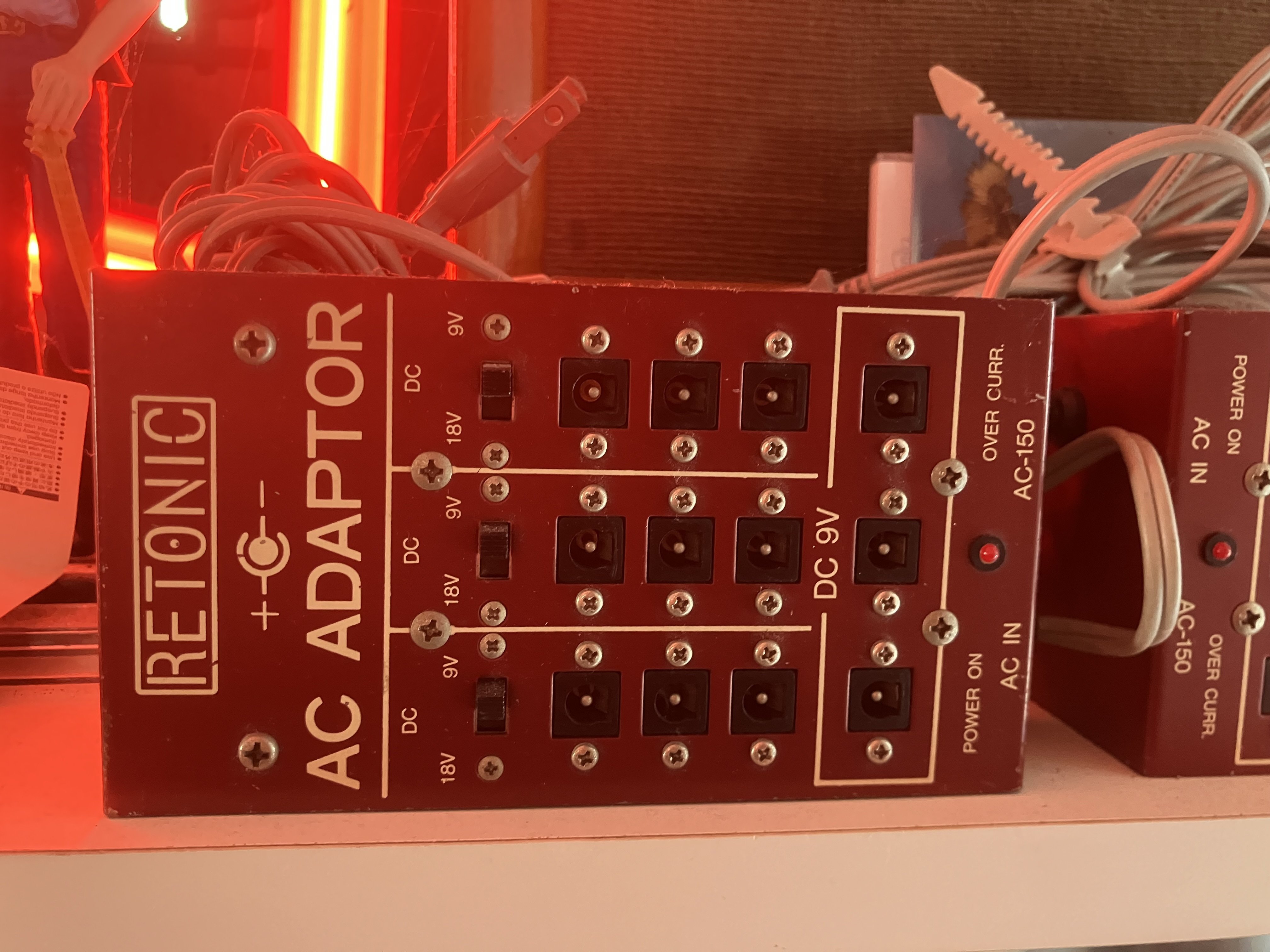 トランス型古いパワーサプライ｜driive guitars