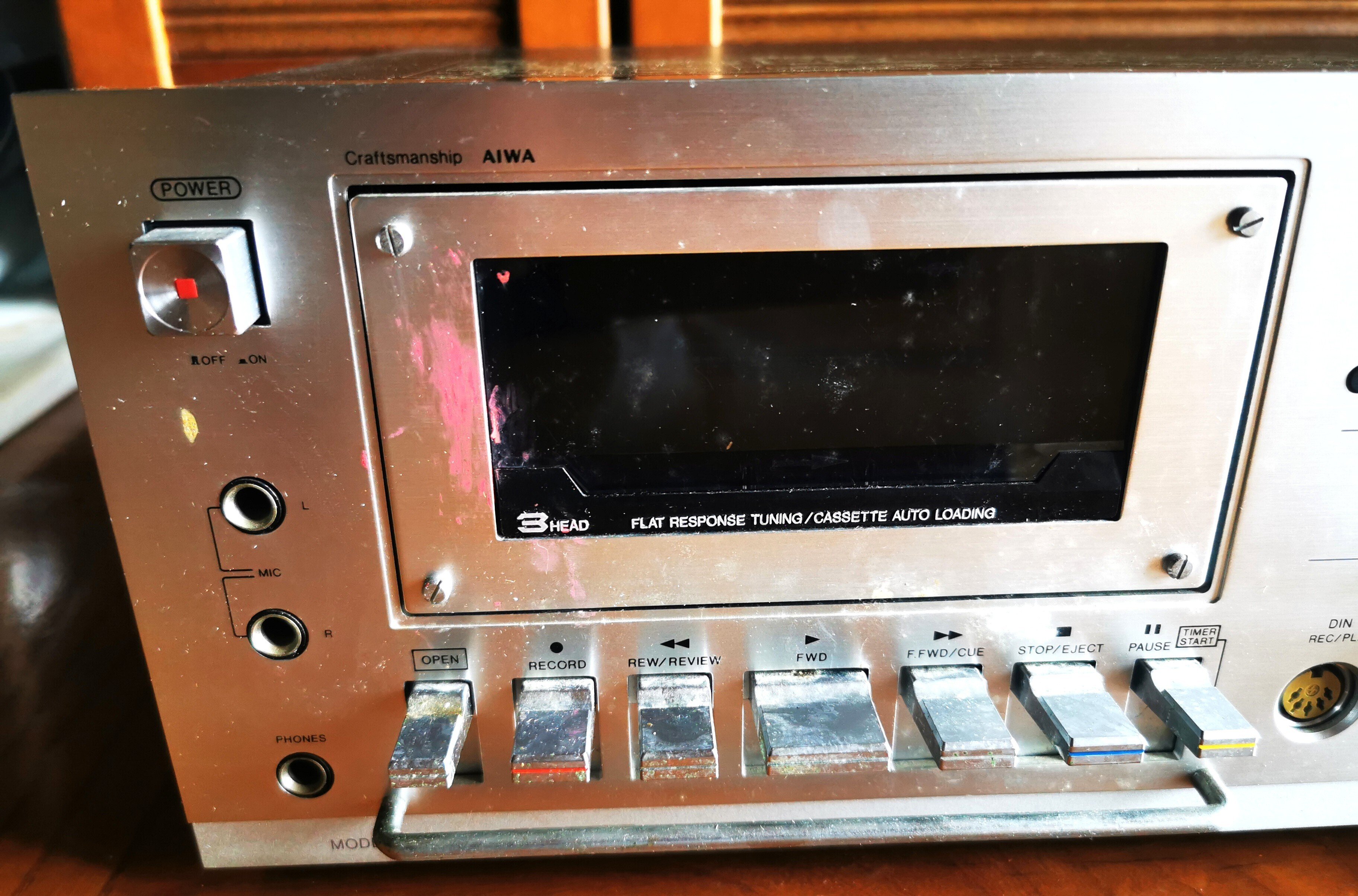 懐かしのカセットデッキ｜Akane