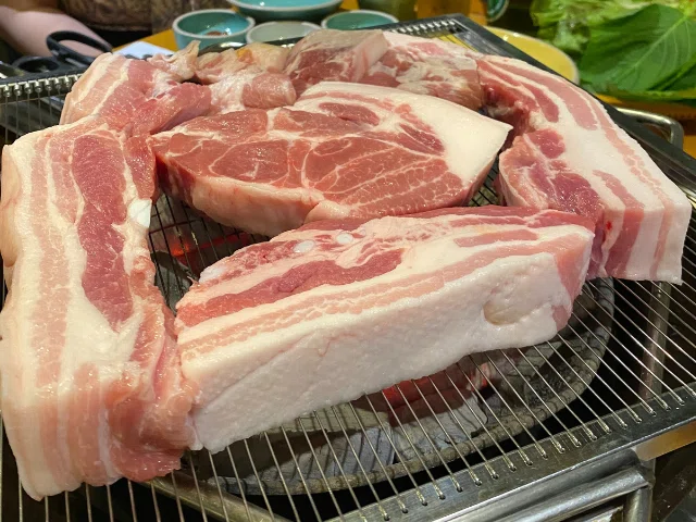 [South Korea] I went there | Hearty Samgyeopsal, Myeongdong Kyoja, and ...