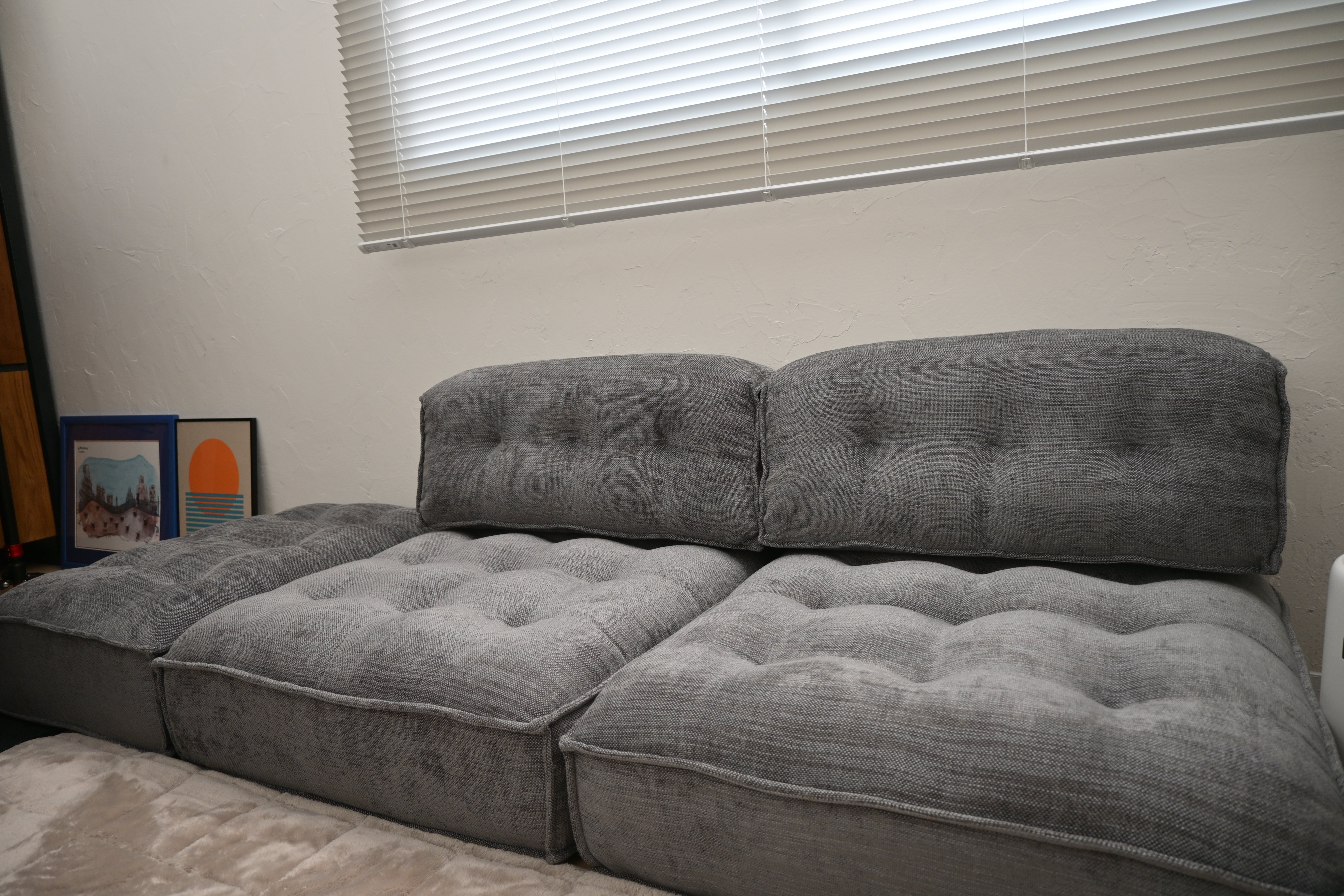 かなでもの「THE CUSHION SOFA」購入レビュー！暮らしによりそうソファ