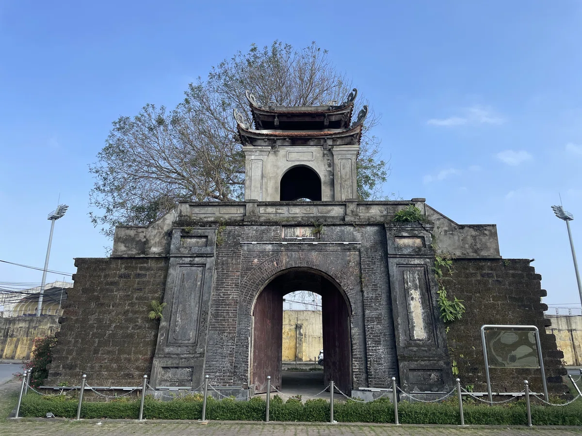 ゲアン古城(Thành cổ Vinh)