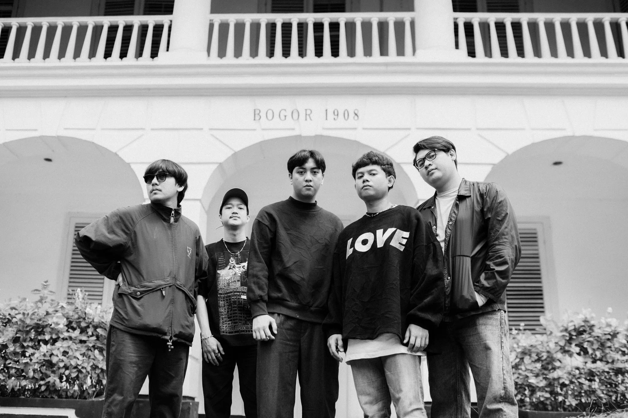 ナンバガ、スーパーカー、ブッチャーズが好きなインドネシアの5人組