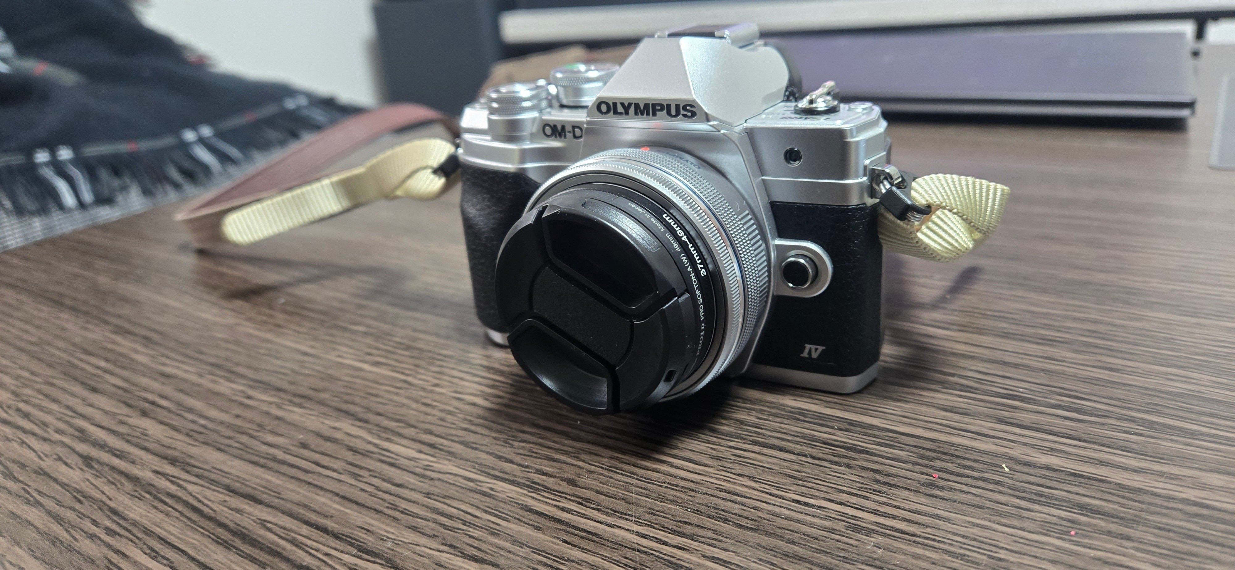 一眼レフ ミラーレス OLYMPUS ミラーレス一眼レフカメラを初めて買ってみました