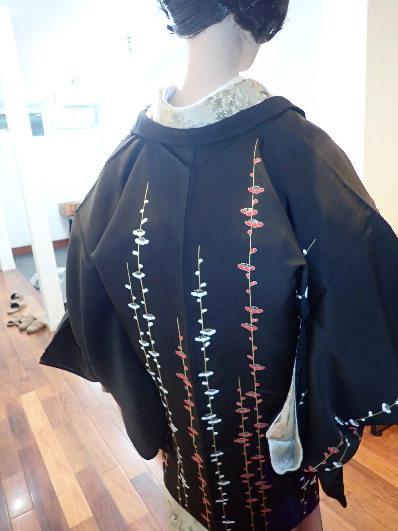 更に、黒羽織・黒絵羽｜昭和きもの愛好会
