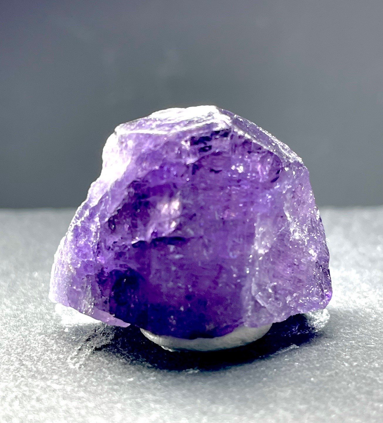 紫色と鉱物｜鉱物の独り言