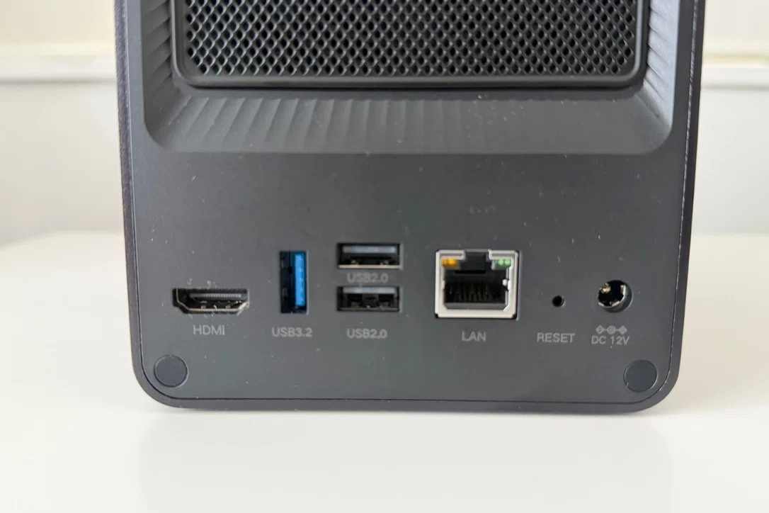 UGREEN NASync DXP2800レビュー|最初のNASで失敗したくない人にこそ読んでほしい理由