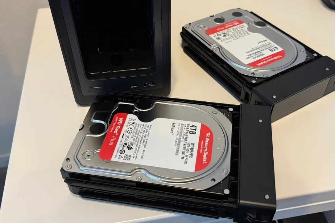 UGREEN NASync DXP2800レビュー|最初のNASで失敗したくない人にこそ読んでほしい理由