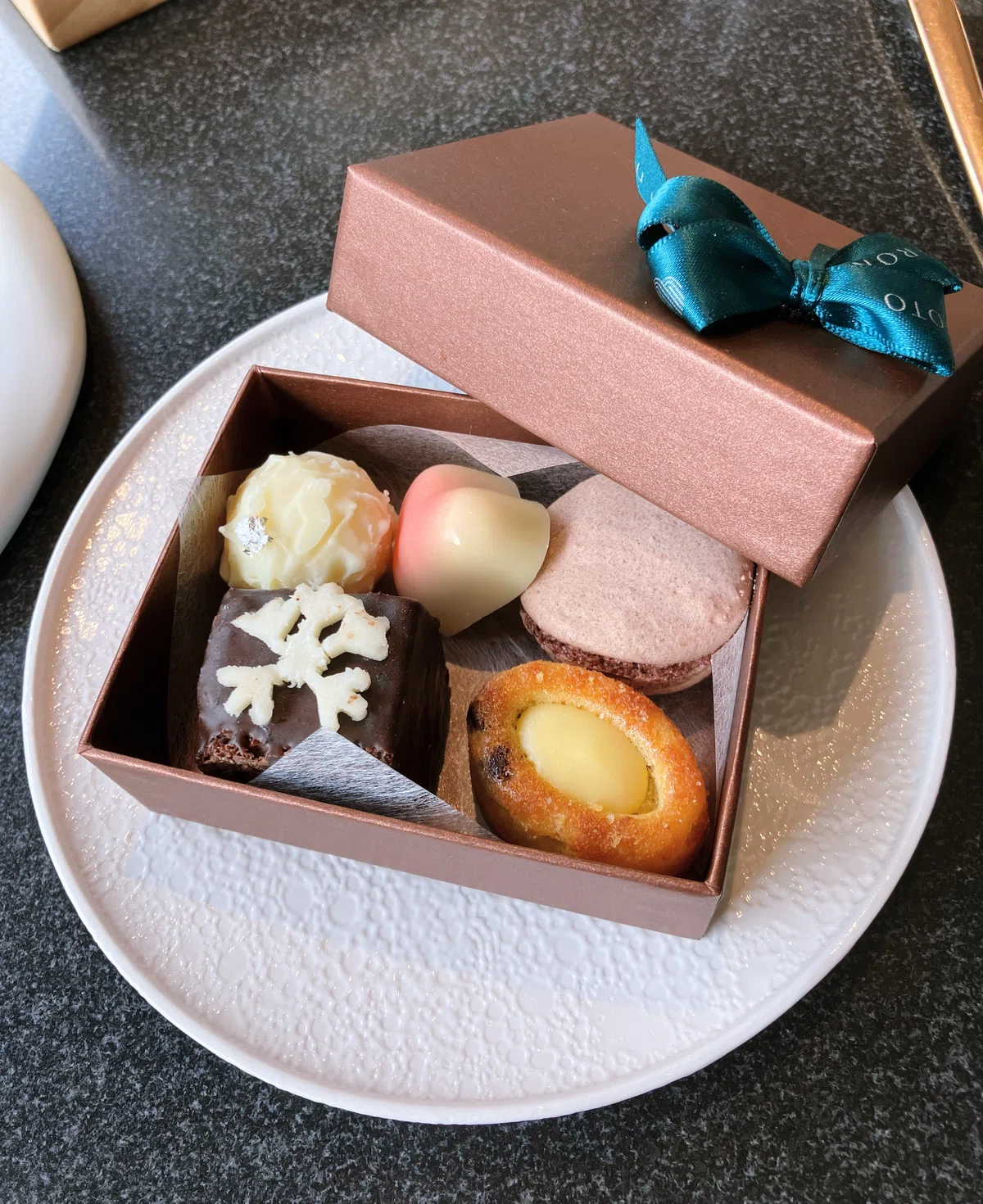 Travel Log | Kyoto, Winter | Day 2 (Part 1) ~Nijo Castle, Afternoon Tea~｜めめ