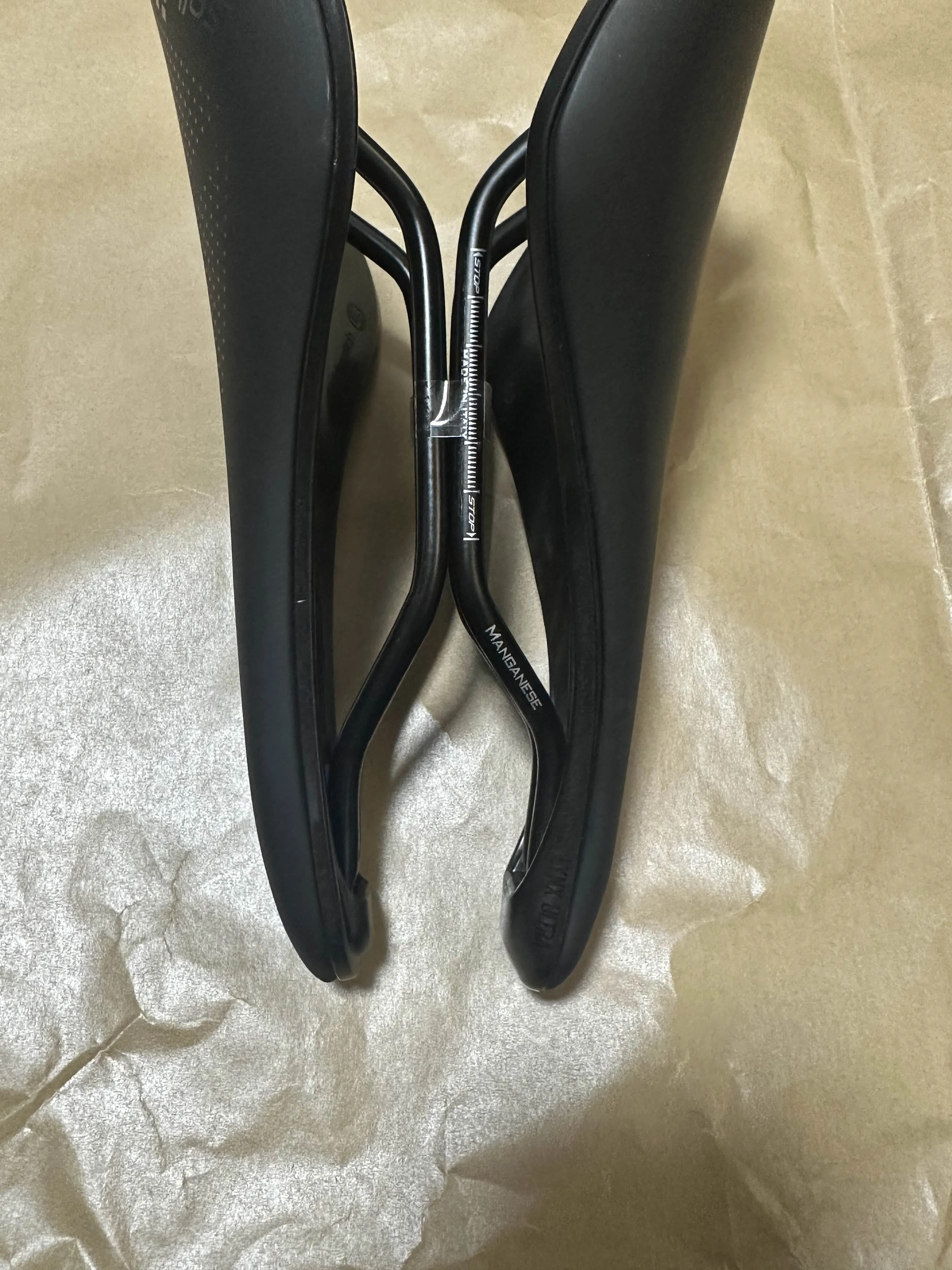 有名バイクフィッターさんお勧めサドルのSelle Italia「NOVUS BOOST