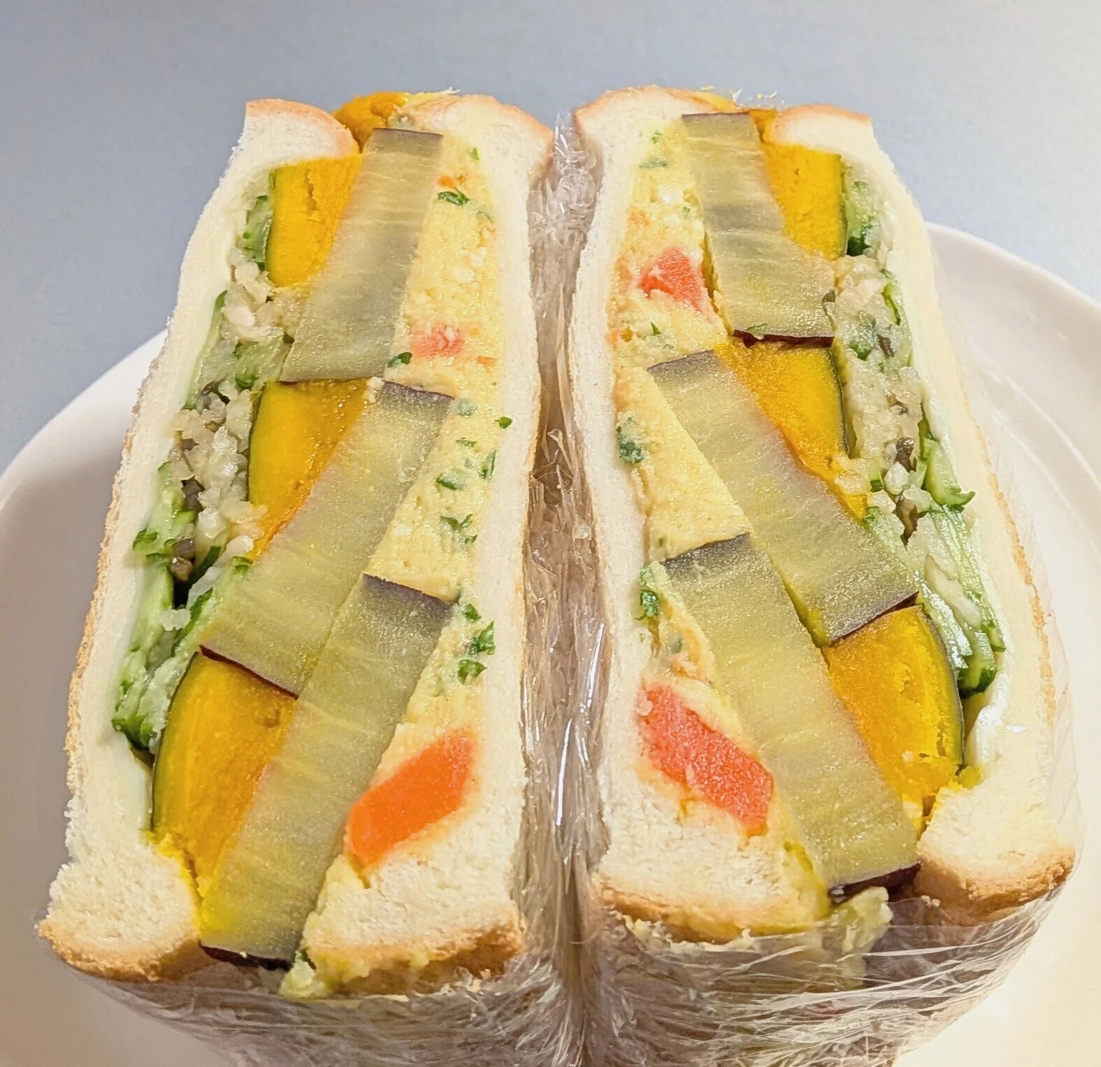 A Guidebook to Illegal Architecture Sandwiches｜おらんじぇっと