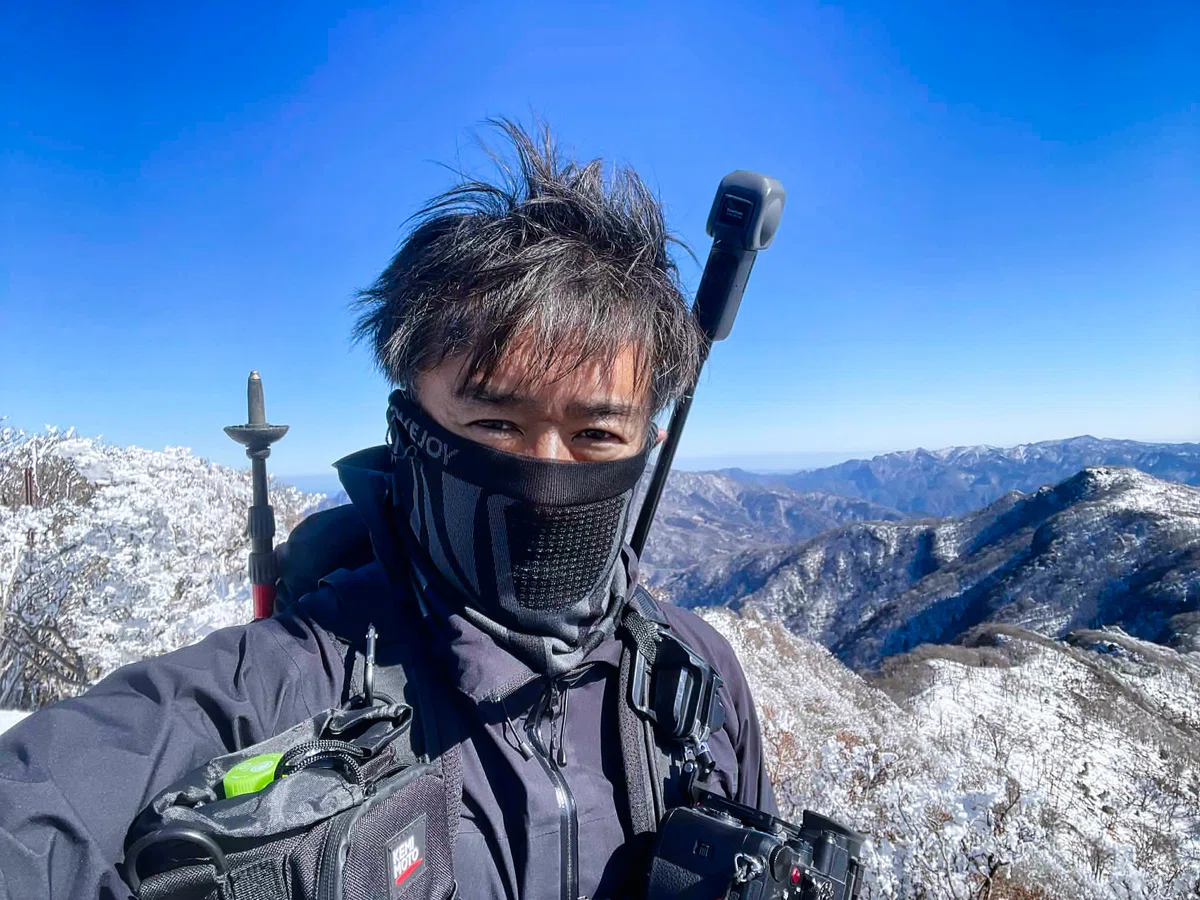 雪の障子岳山頂にて
