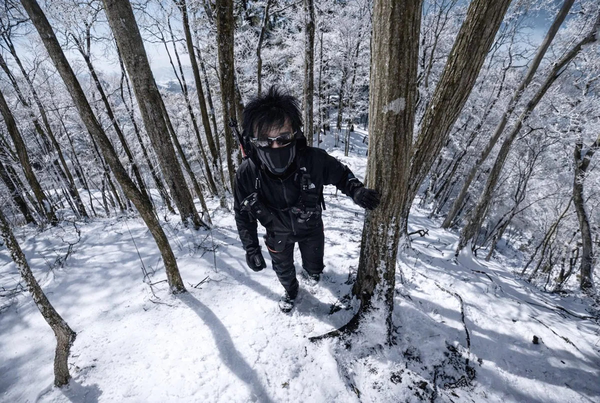 雪の祖母山系・親父山を登る