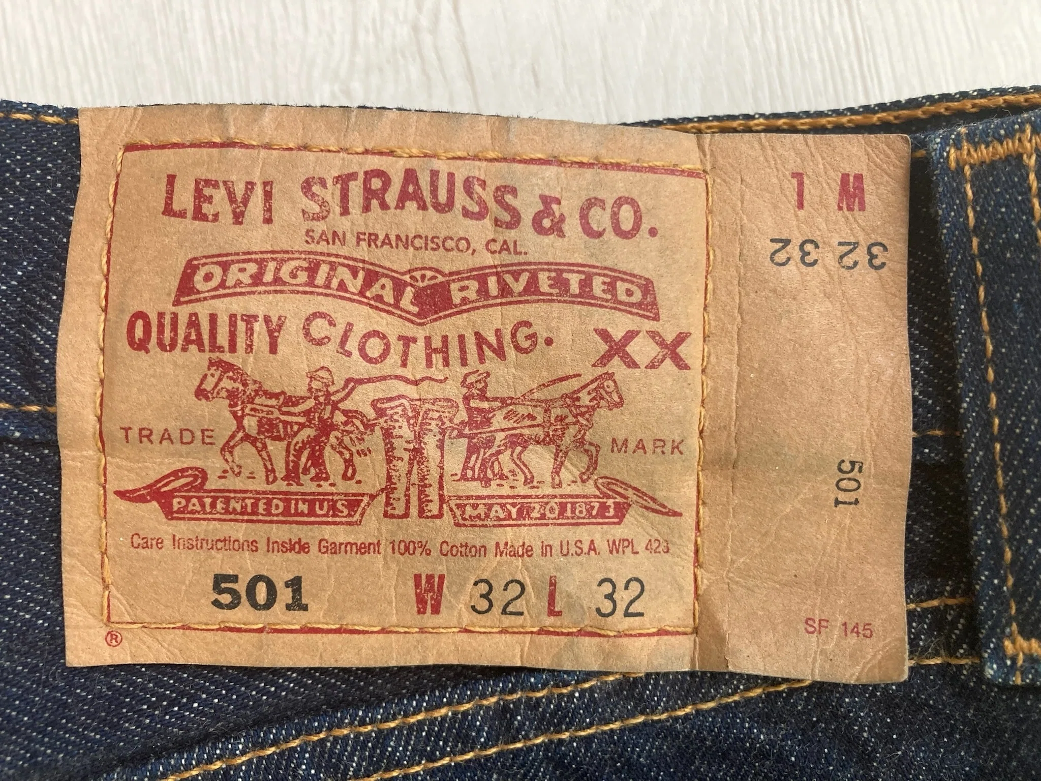 Levi's 501 USA製 濃紺 デニムレビュー｜永遠のクラシックを育てる一本