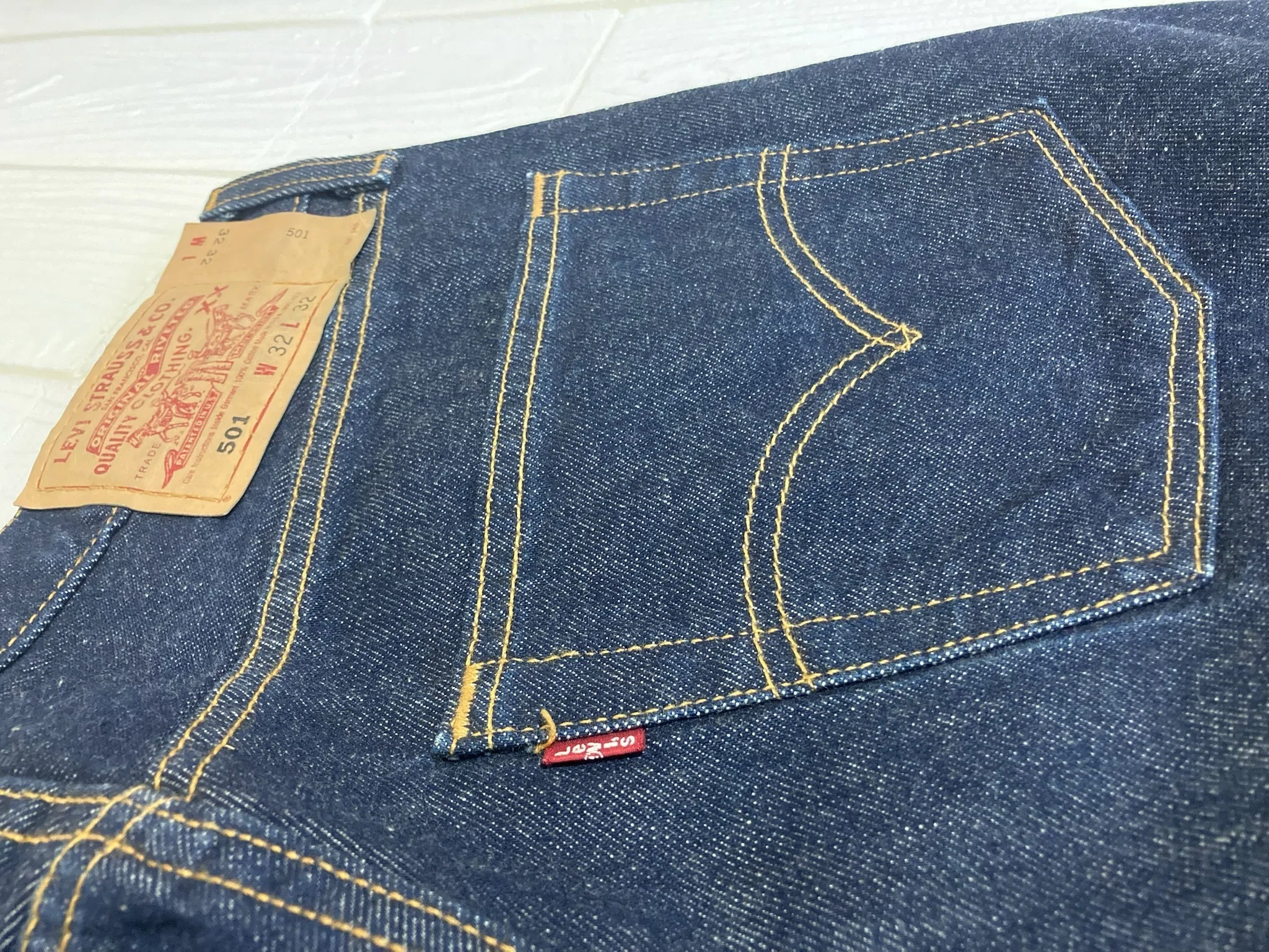 Levi's 501 USA製 濃紺 デニムレビュー｜永遠のクラシックを育てる一本