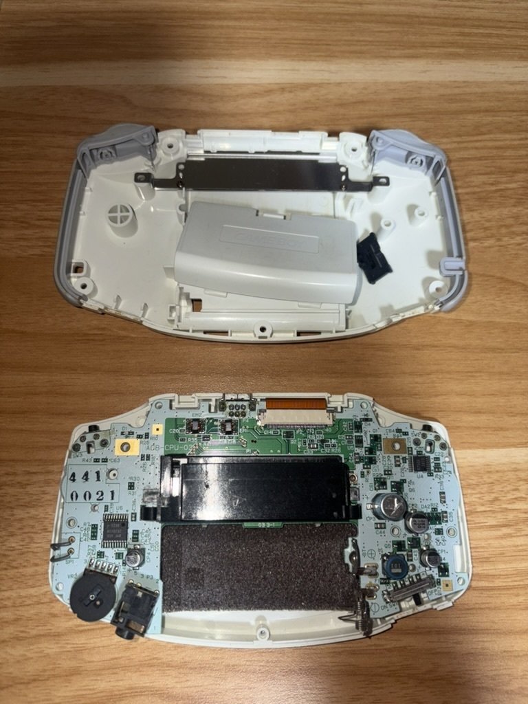 【壊れています】GAMEBOY ADVANCE GBAを分解、修理してみた｜不二雄
