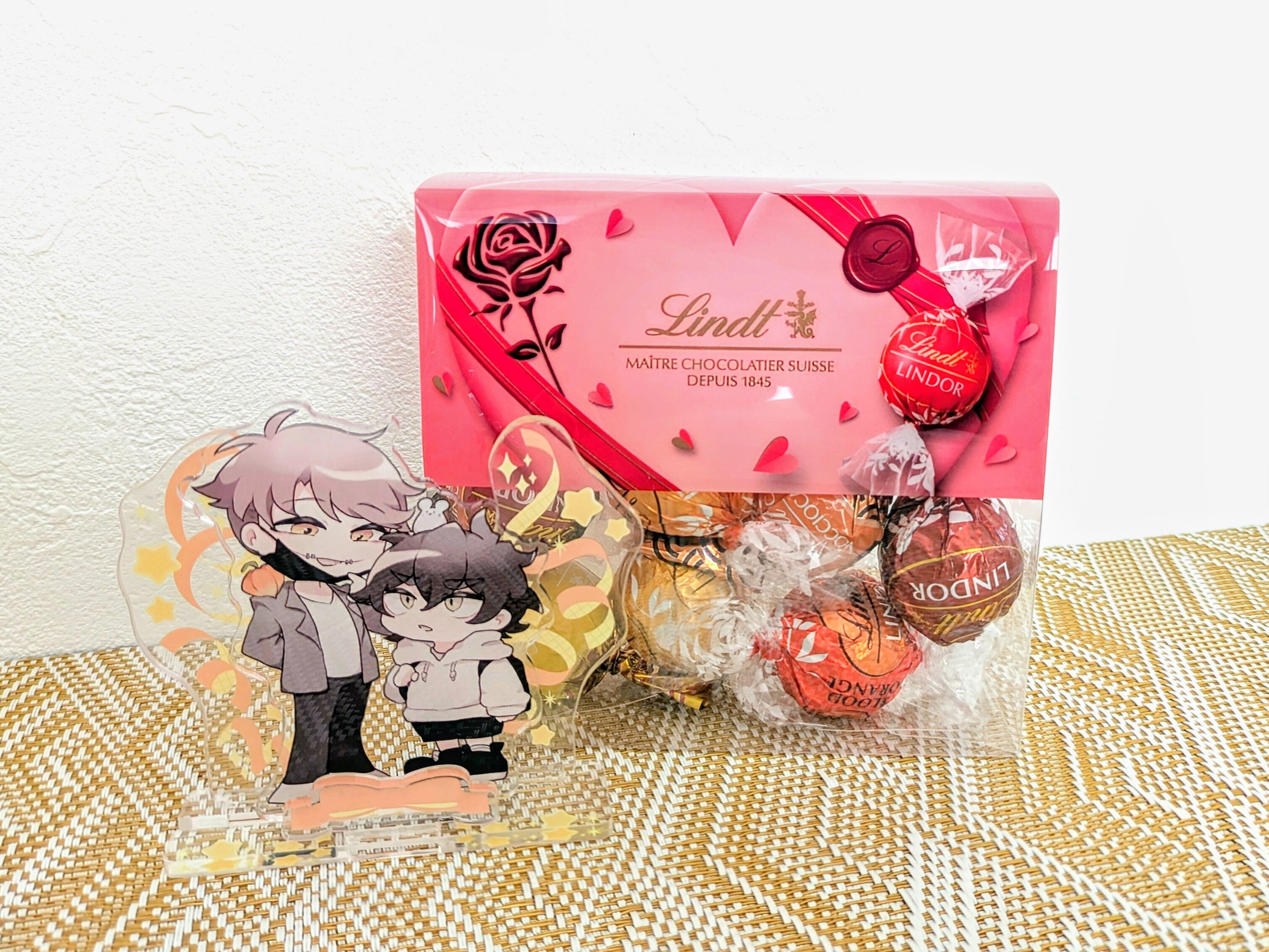 リンツで推し色チョコレートを買って満たされた｜世辞涼