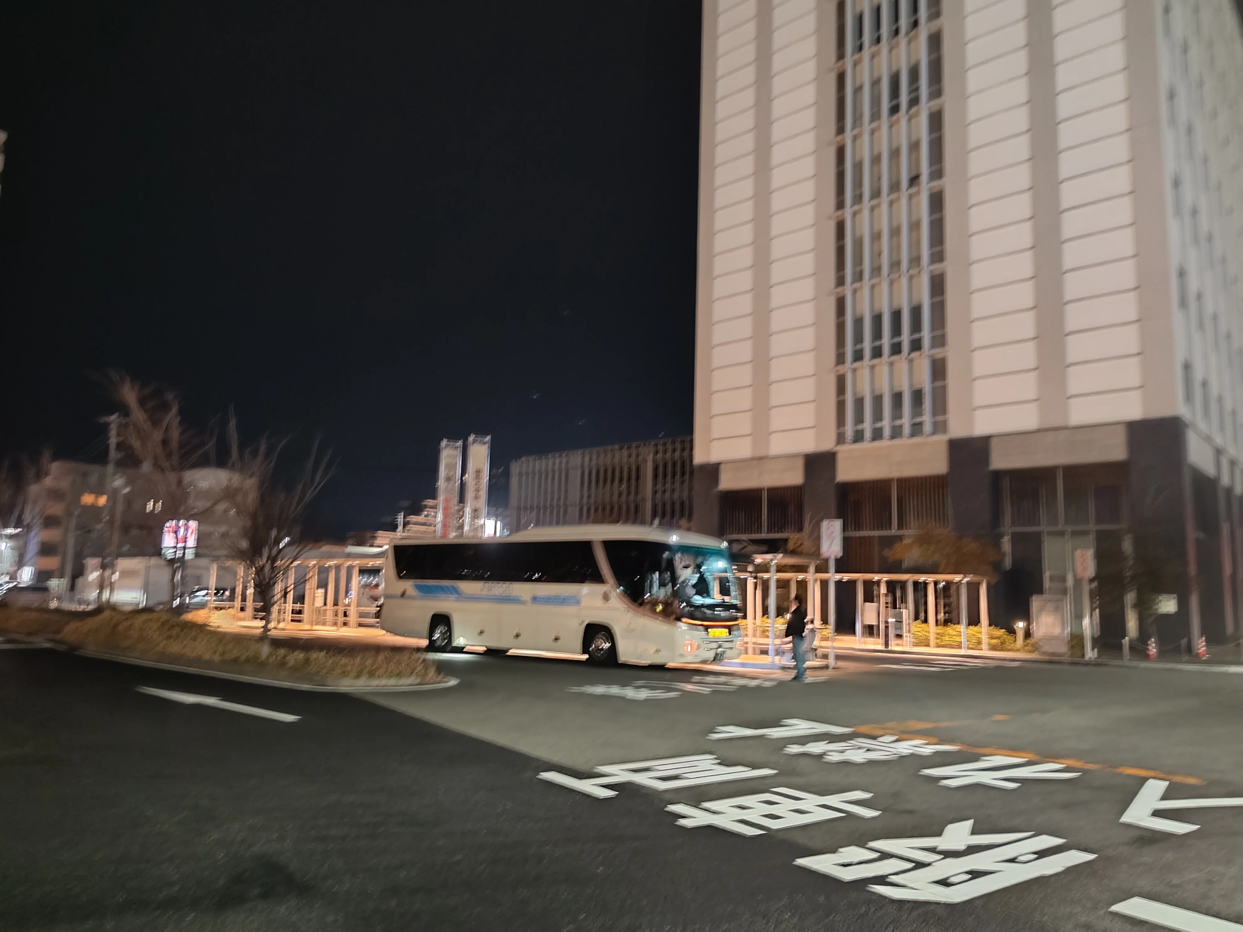 夜行バス界隈で話題の寝台バス！フラットンに乗ってみた｜私は西郷の