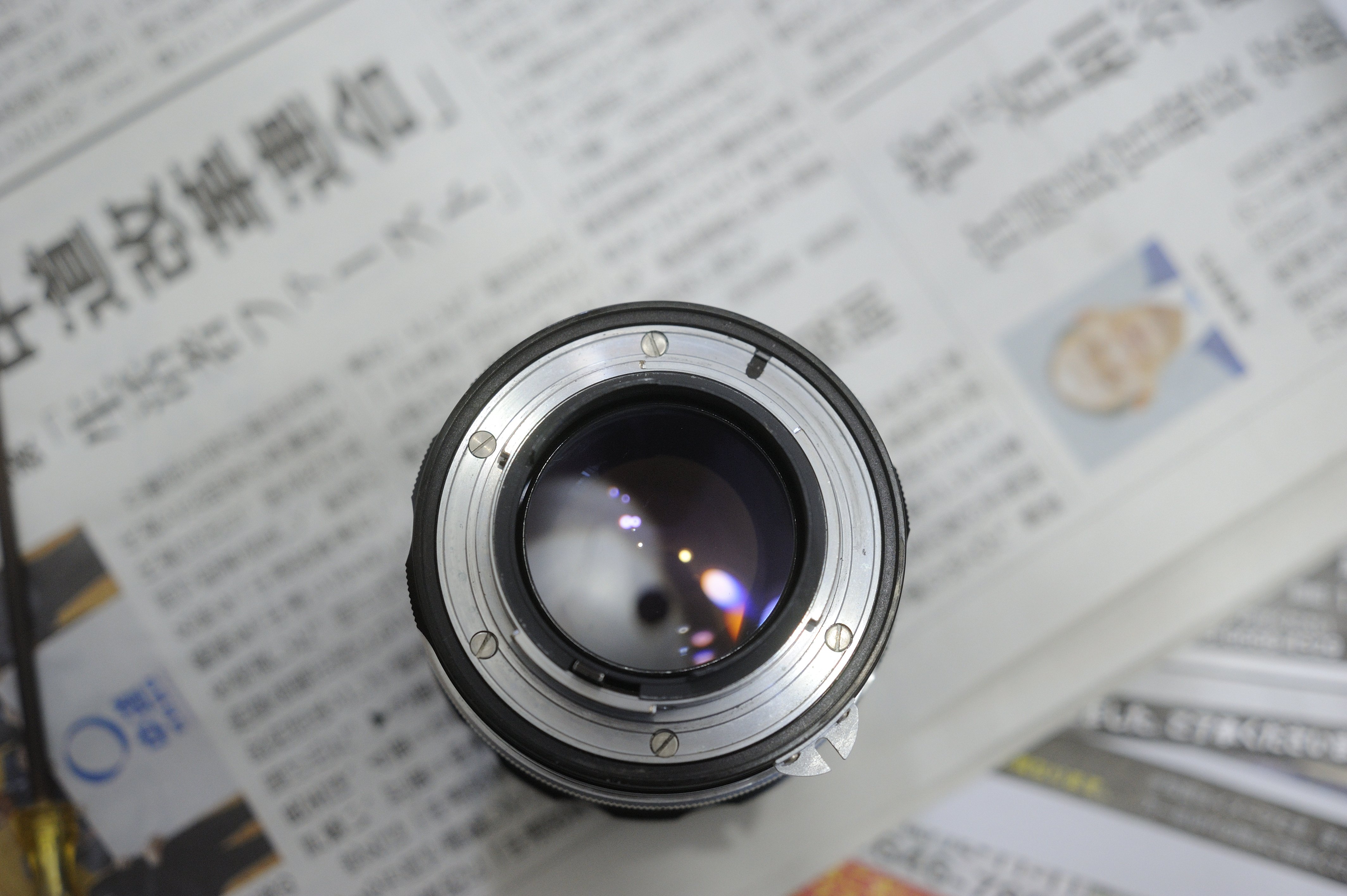 50年以上前に作られたニコンのレンズを改造して使えるようにした