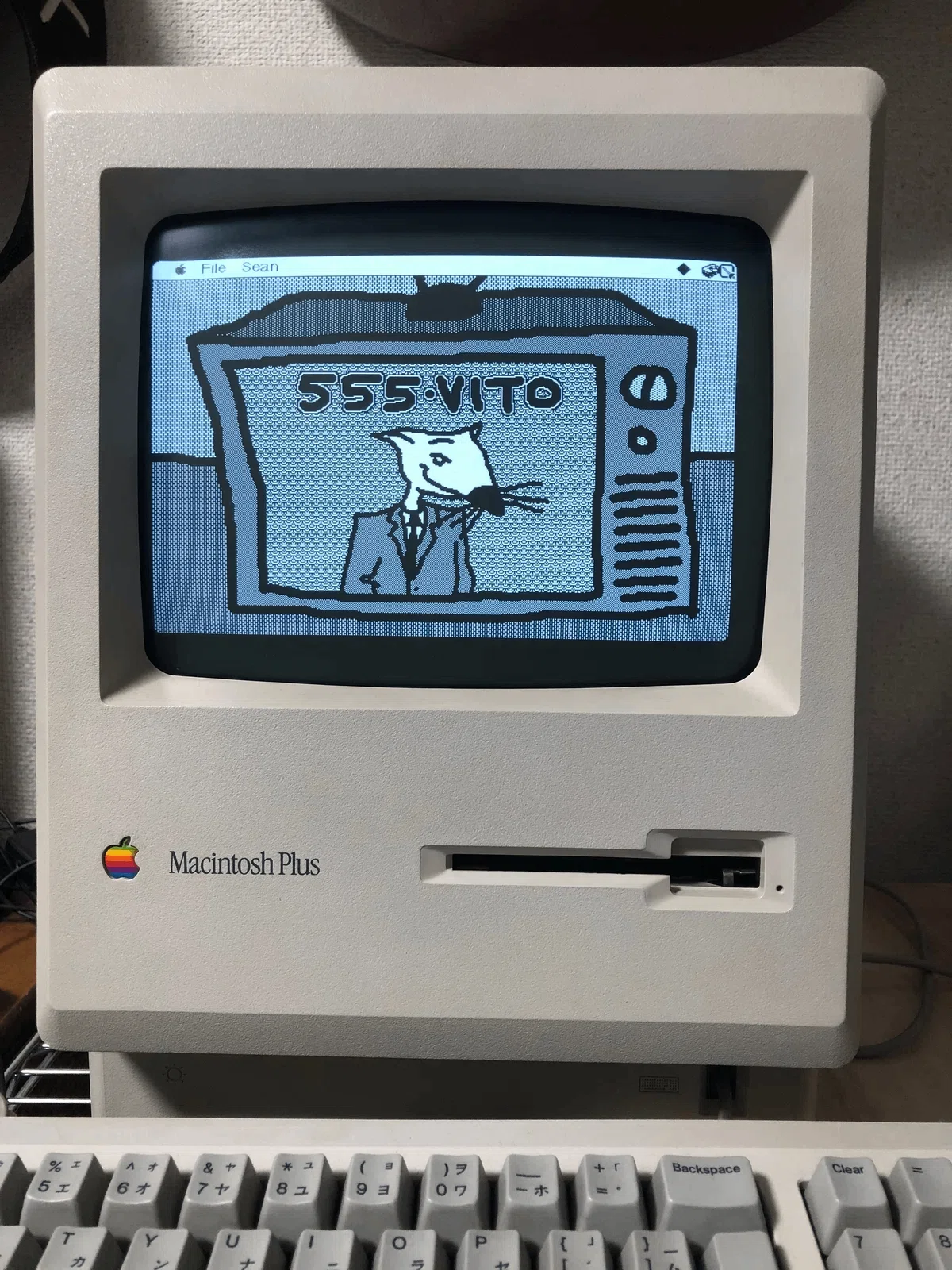 Macintosh Plusのケースを補修！｜Tookato