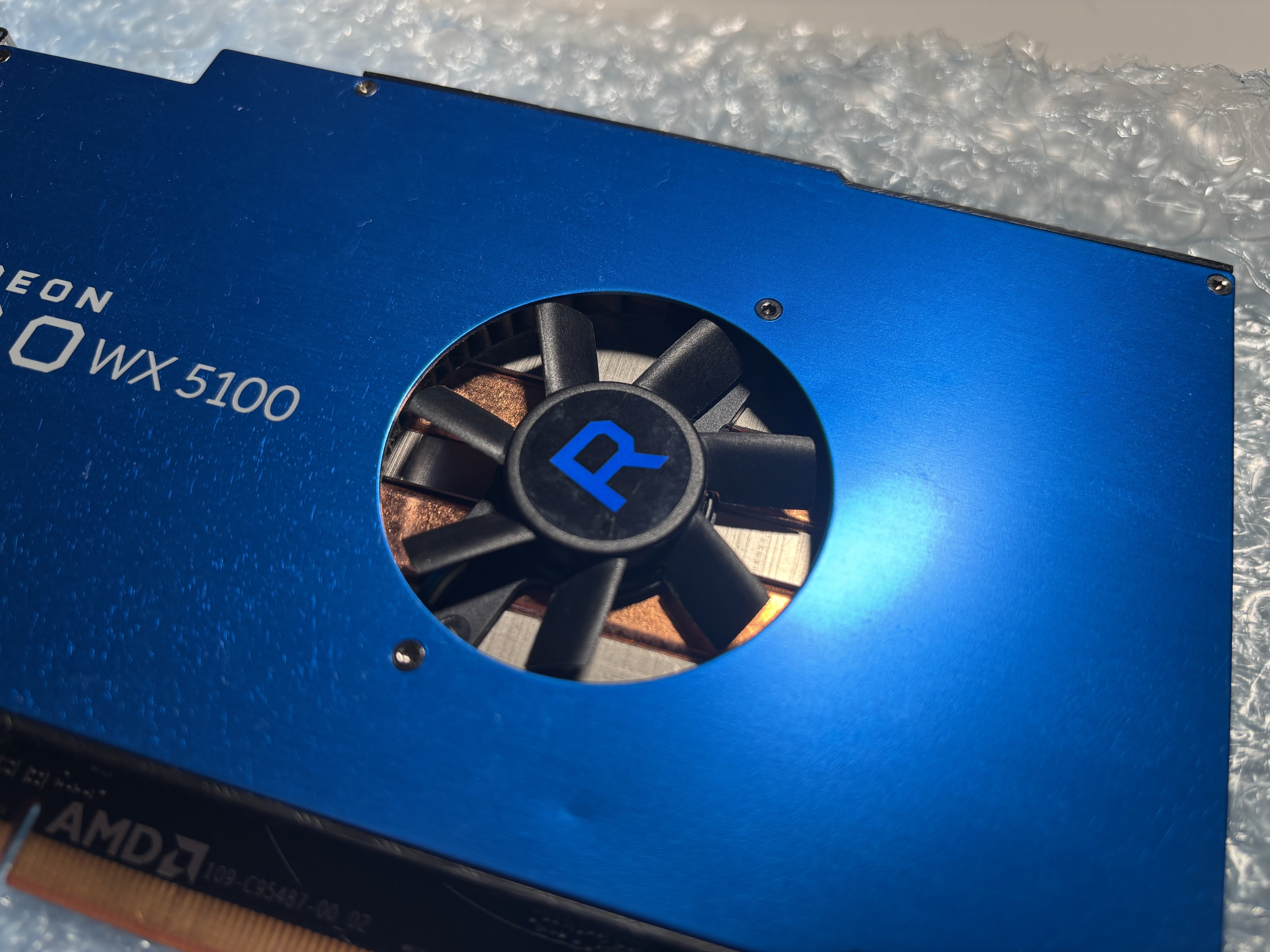 お手軽リファレンスグラボ？Radeon Pro WX5100 買ってみた！ （自作