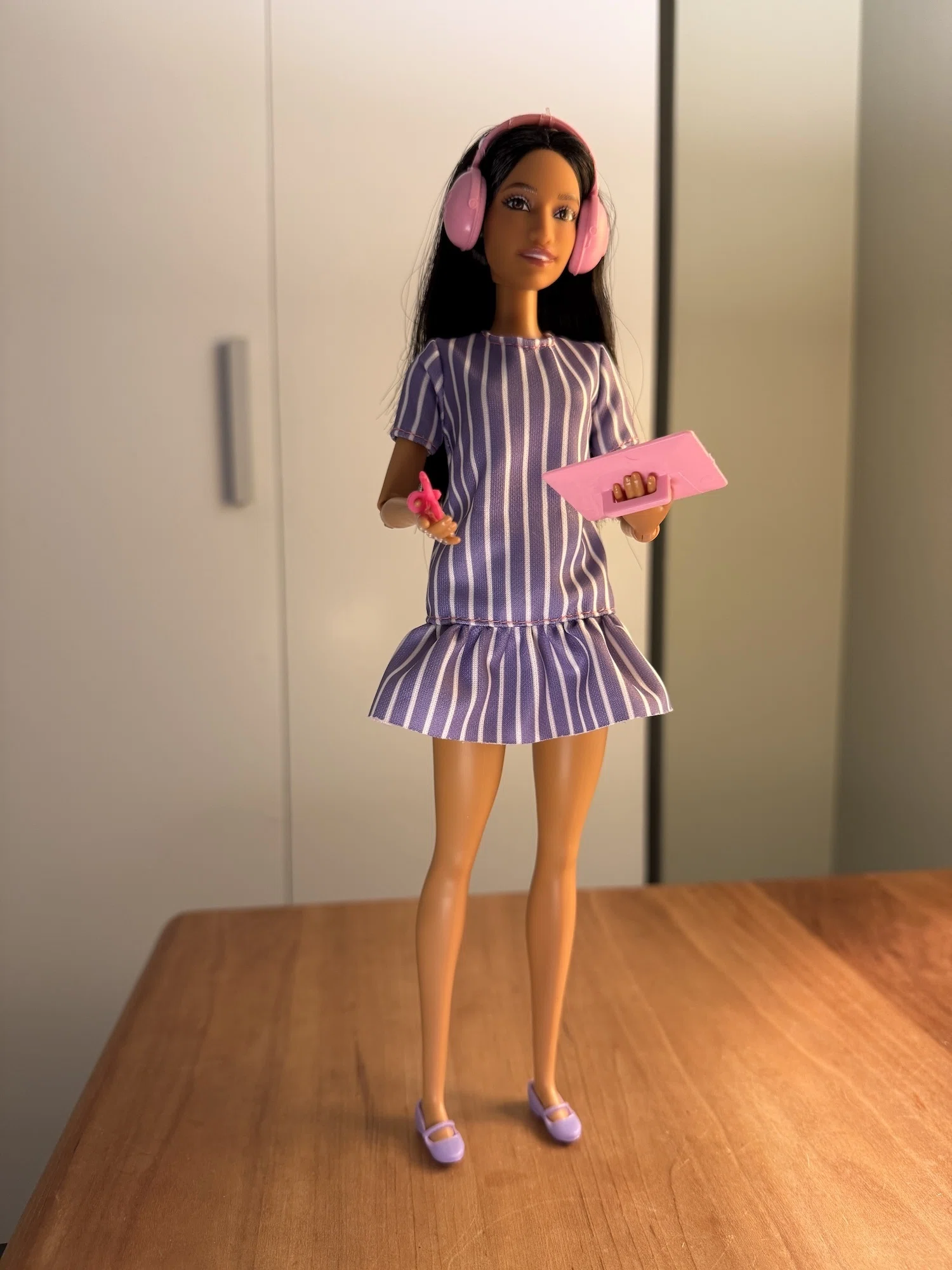 アメリカで自閉症のバービー人形が登場｜ブレインちゃん