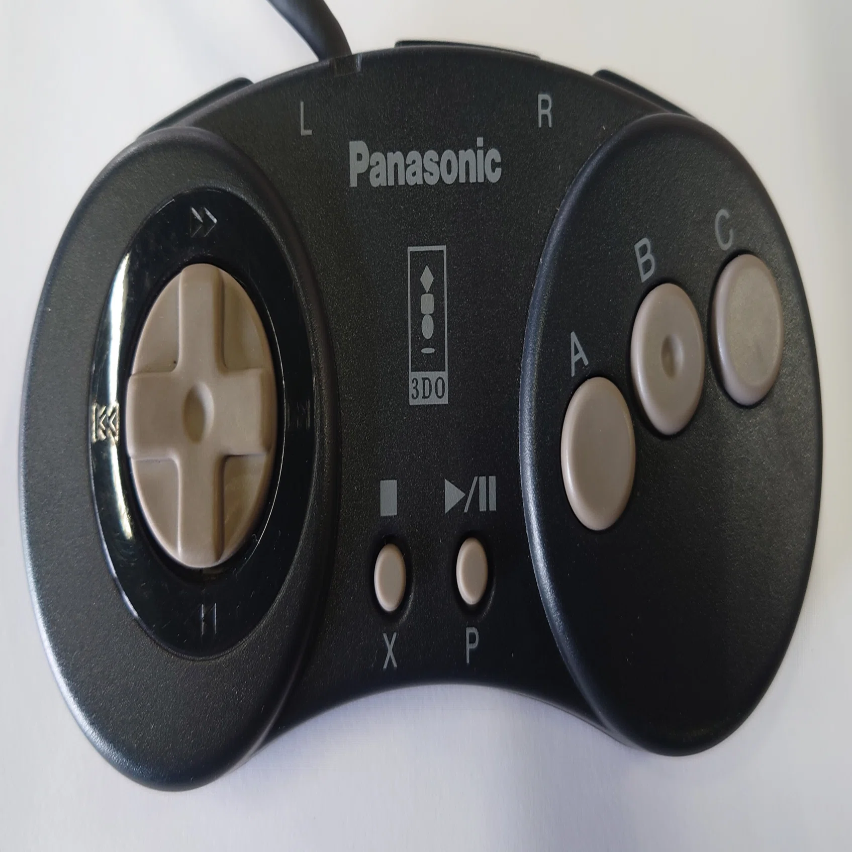 3DO REALとREALⅡ コントローラーの違いについて｜レトロゲームの気に 