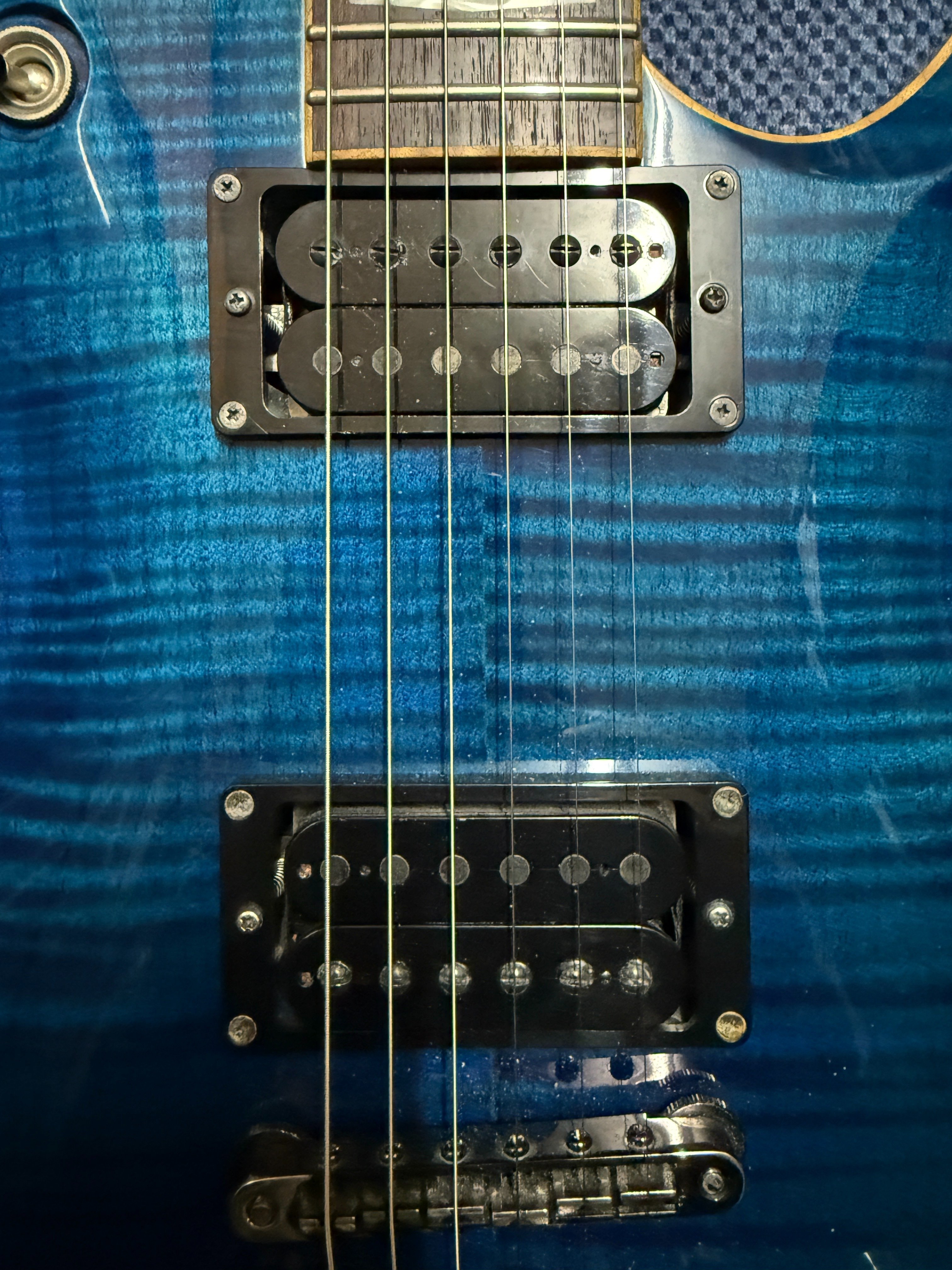 エレキギターの種類と違いを整理｜ストラト？レスポール？シングル