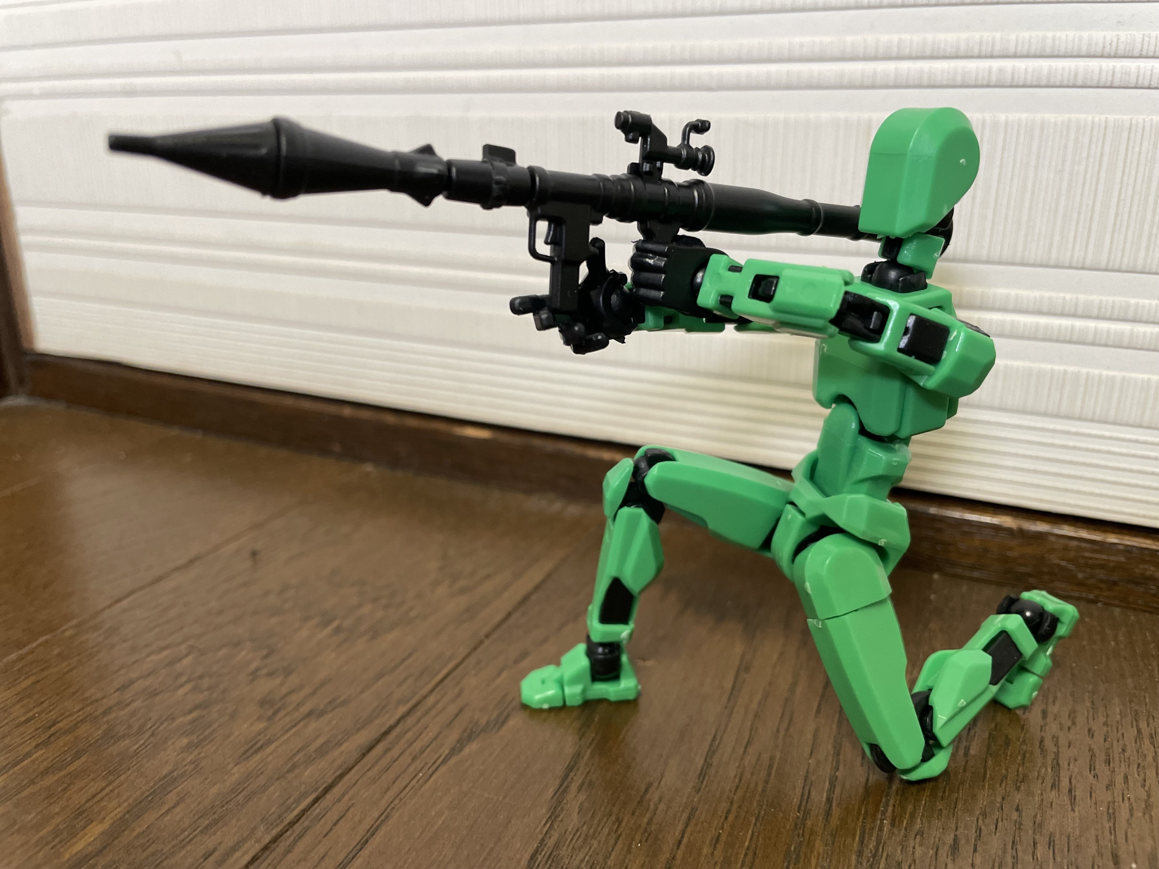 セリア 戦闘フィギュア（緑）を組み立てた｜ExportControl