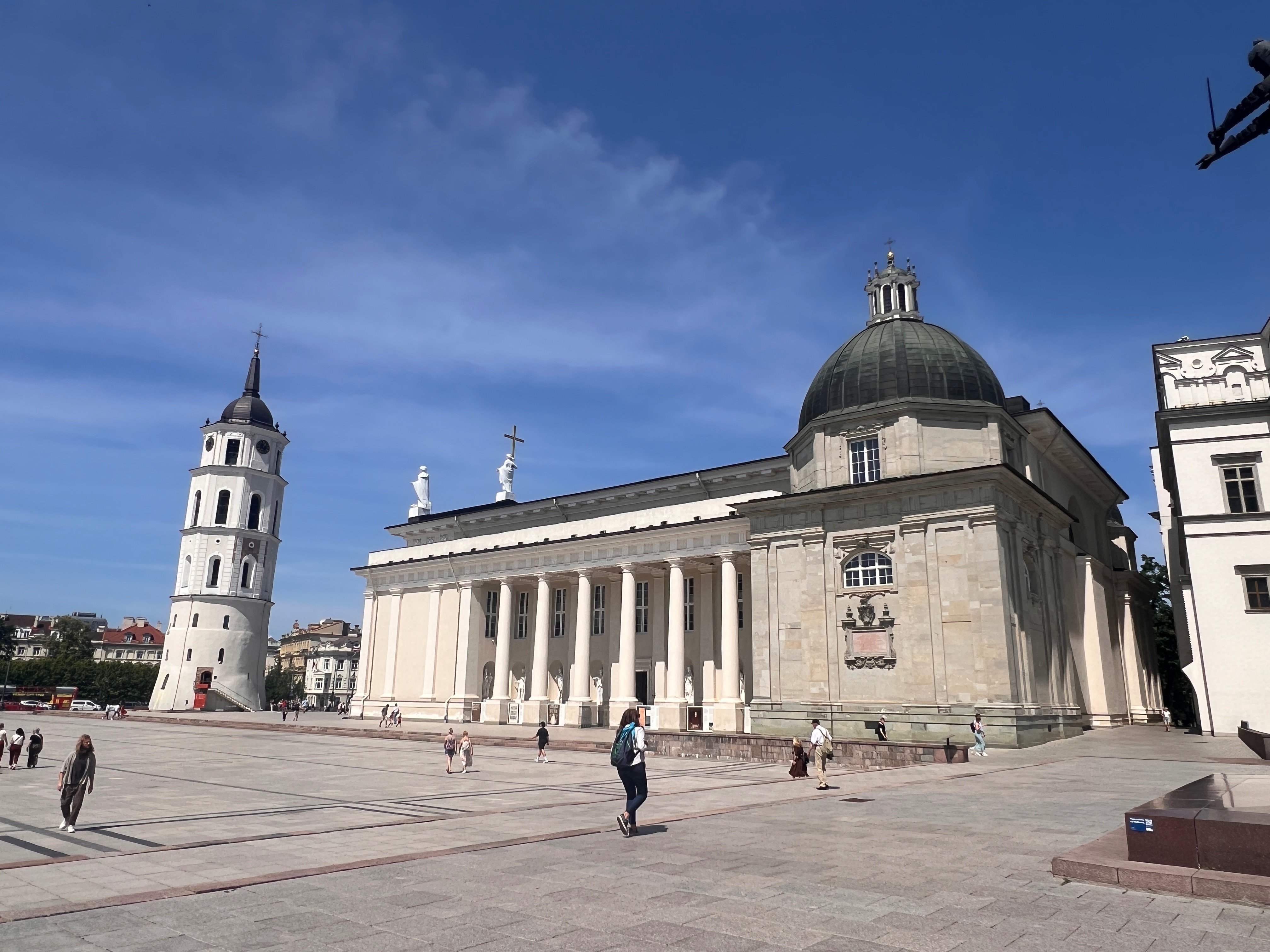 ヴィリニュス旧市街の観光名所【バルト三国#4】｜おま