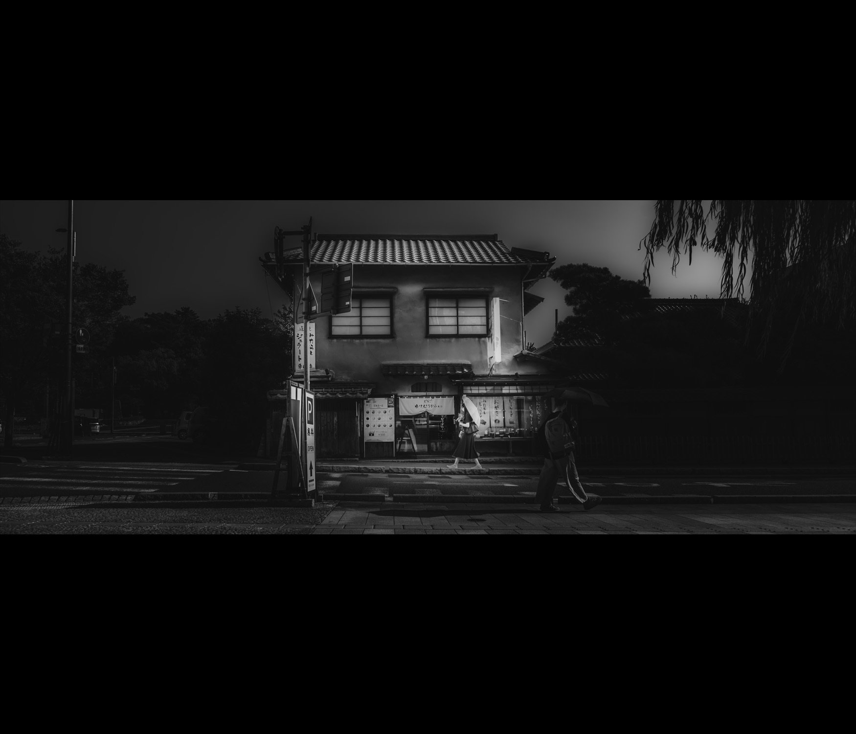 悲報】私のモノクロ写真は75点だった。｜なぁ Hide