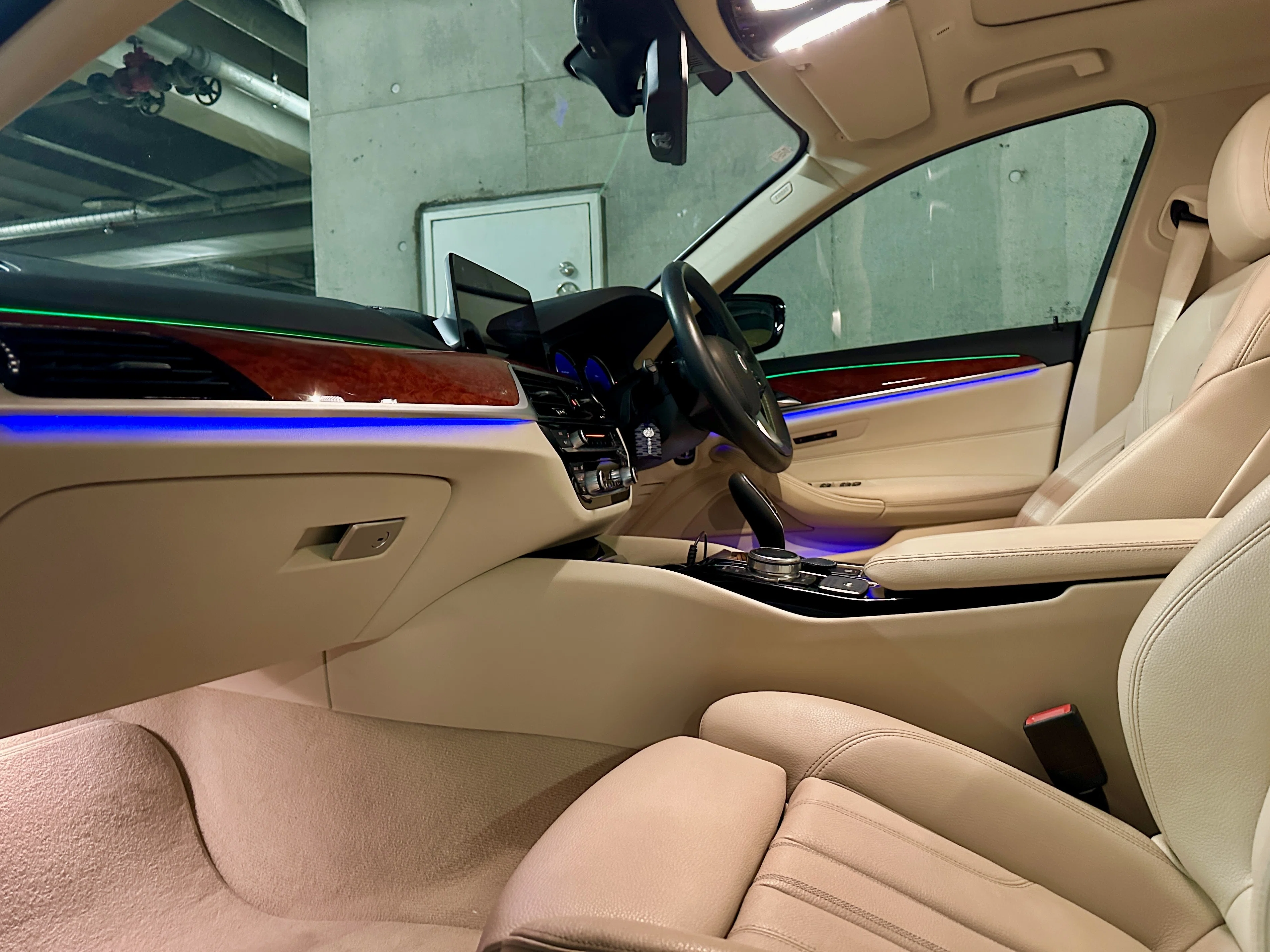 クルマ：ALPINA D5S(G30)という車｜@infinity.909